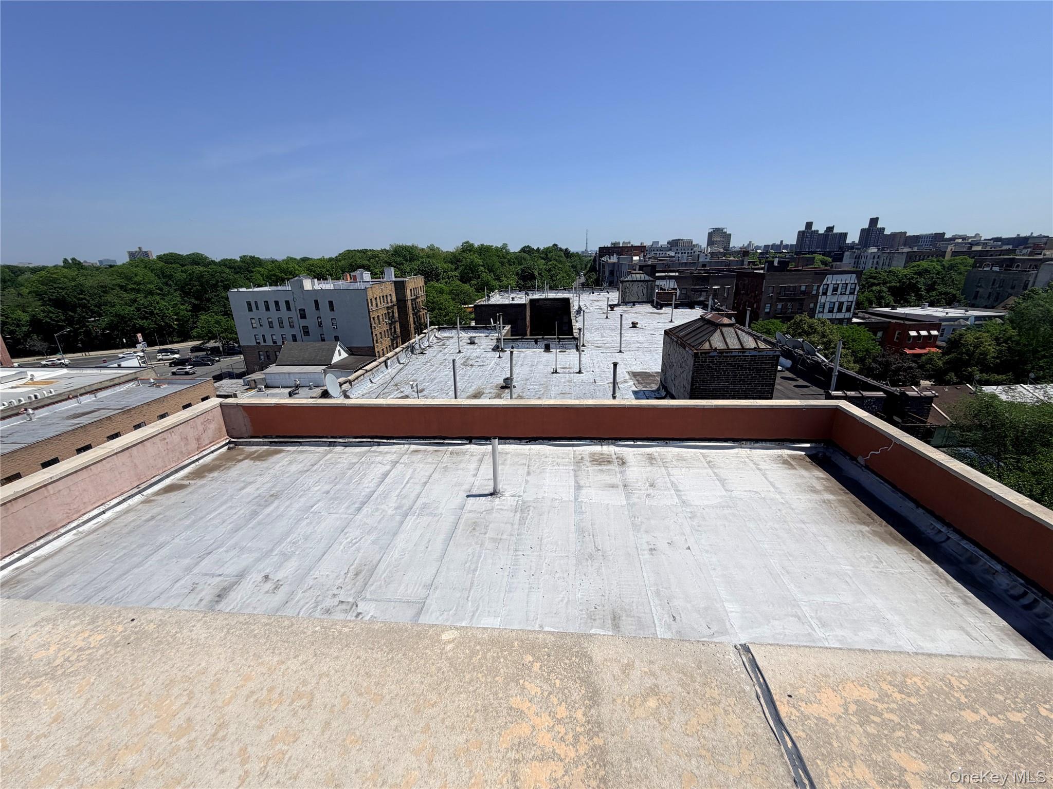 772 E 182nd Street – For Sale photo 12