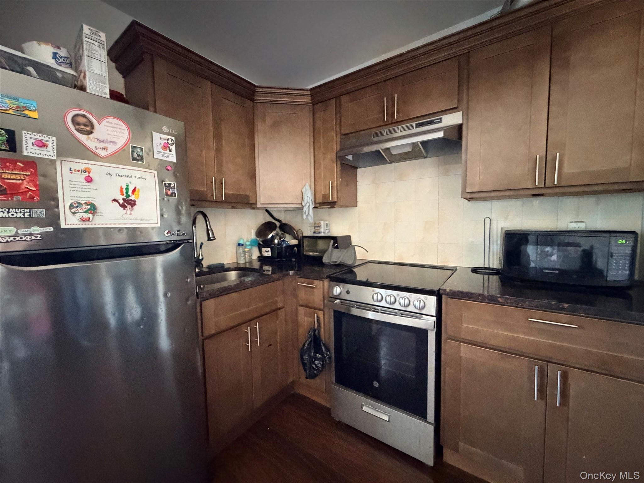 772 E 182nd Street – For Sale photo 5