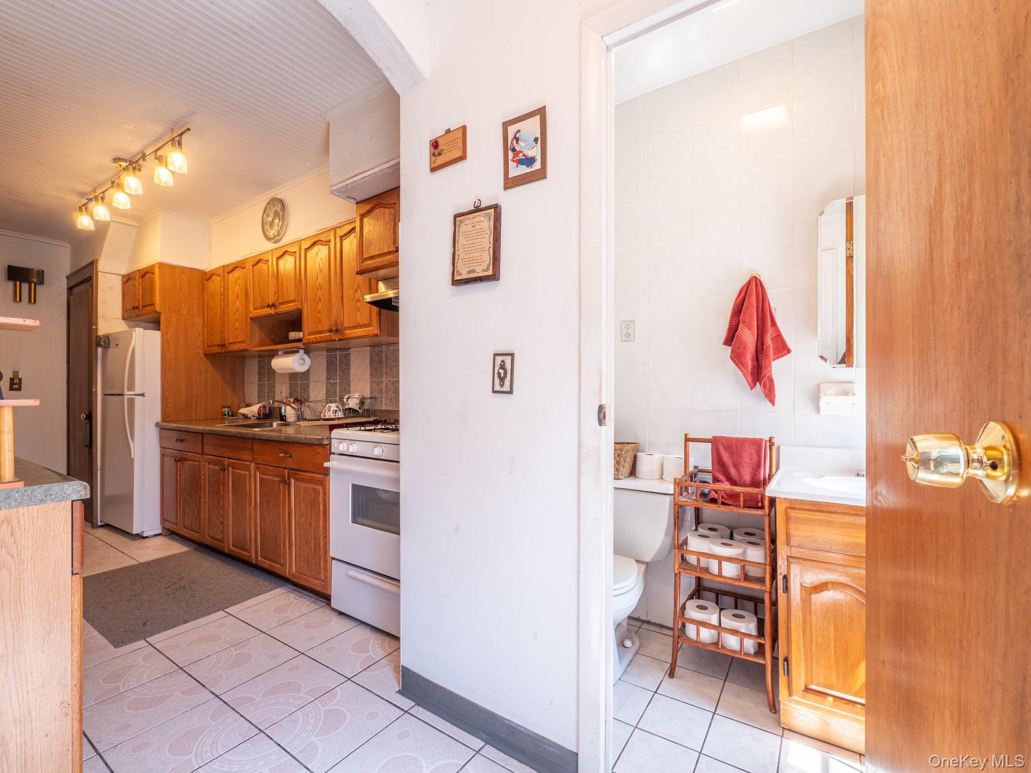 8914 63rd Avenue – For Sale photo 13
