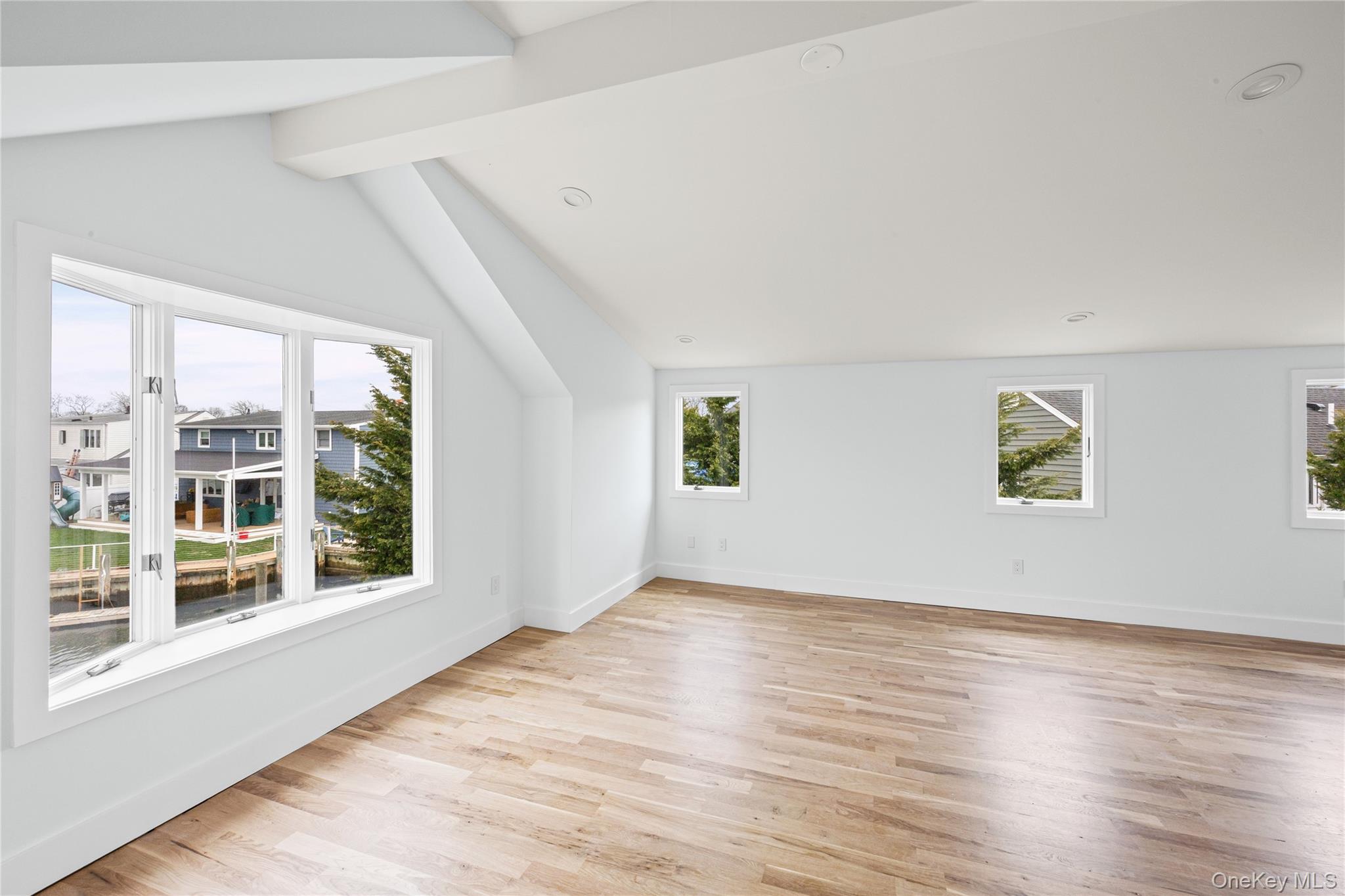 119 Alhambra Road – For Sale photo 32