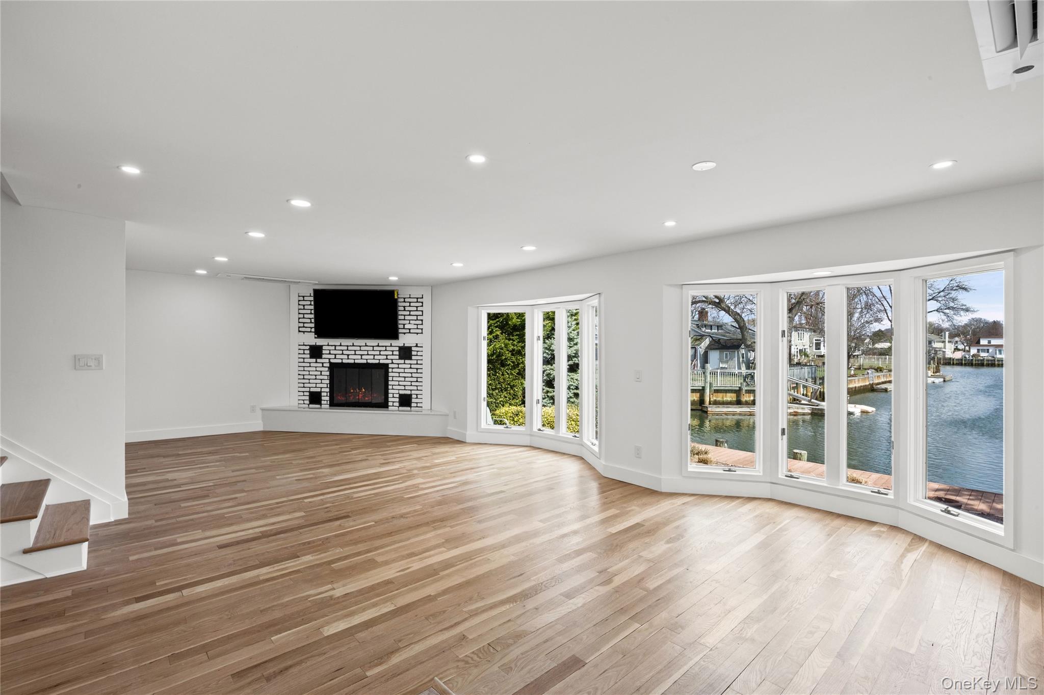 119 Alhambra Road – For Sale photo 3