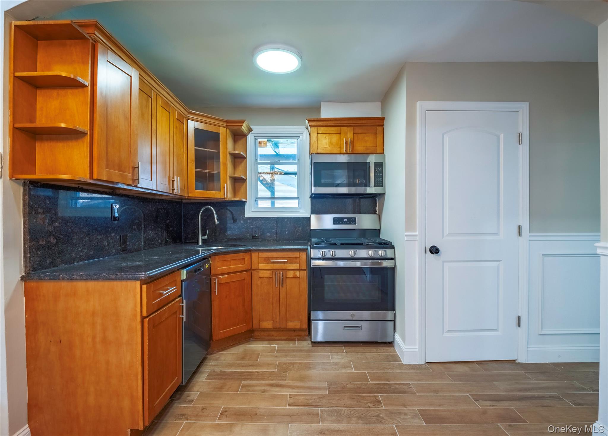 459 Roquette Avenue – For Sale photo 4