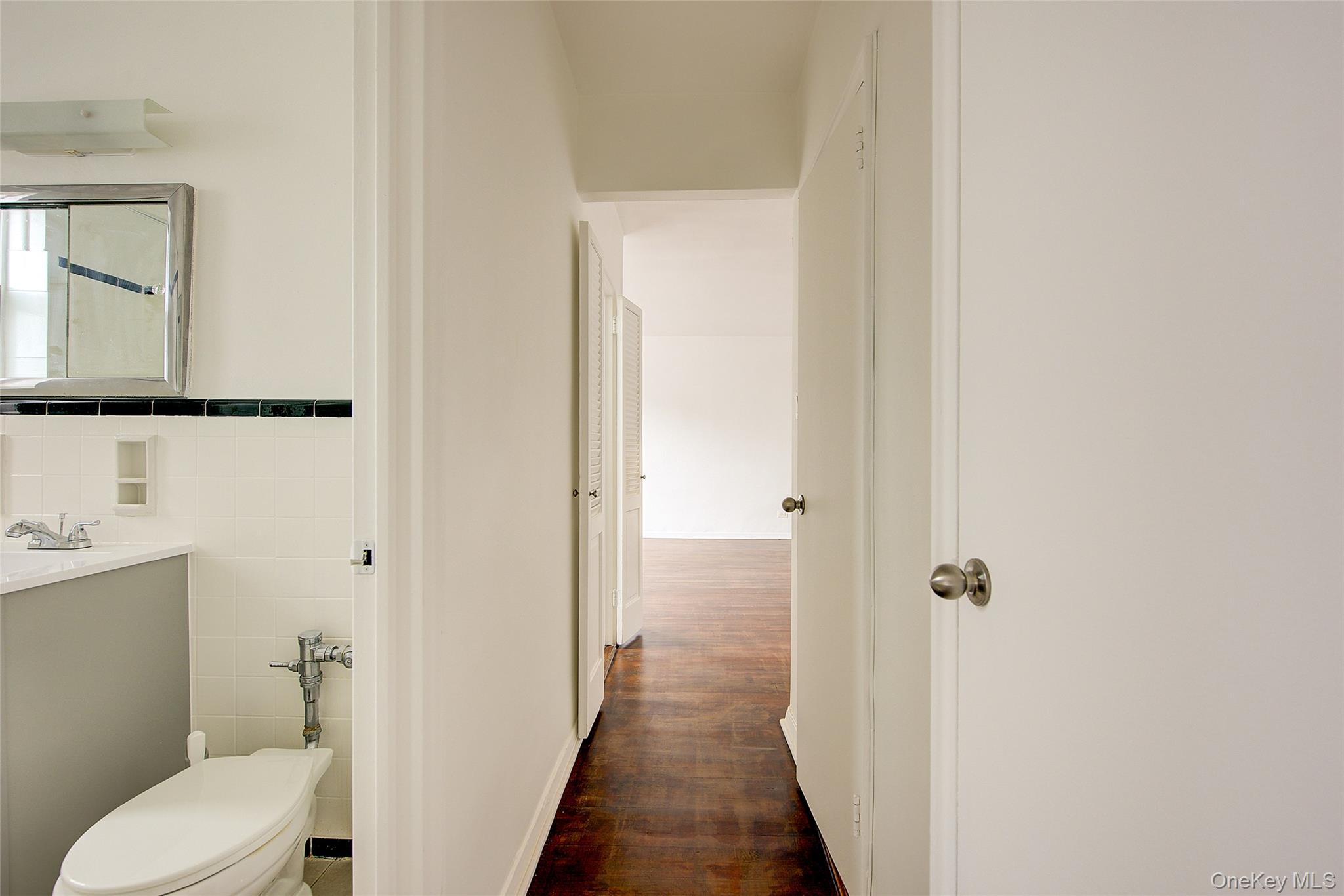 63-45 Saunders Street, Unit 6H photo 22