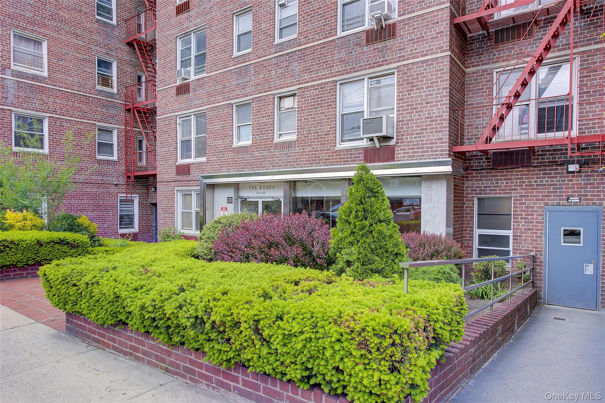 63-45 Saunders Street, Unit 6H photo 30