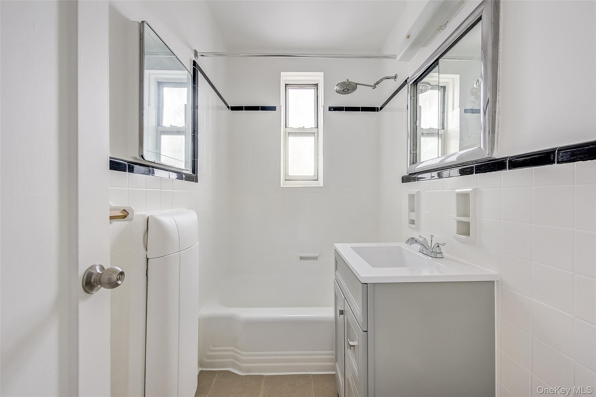 63-45 Saunders Street, Unit 6H photo 23