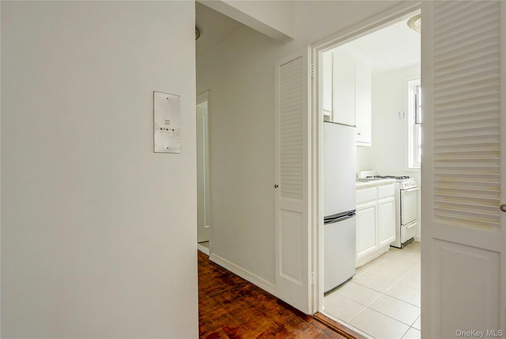 63-45 Saunders Street, Unit 6H photo 18