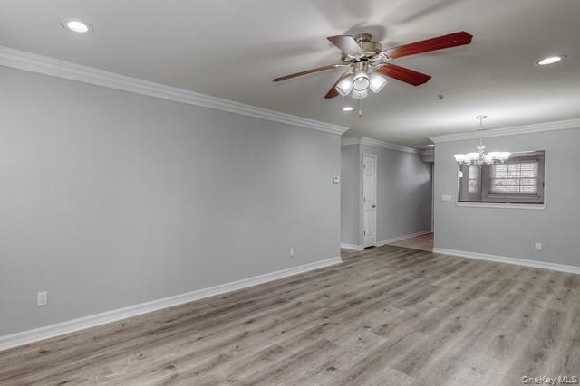 248 Lake Pointe Drive, Unit 255 photo 4