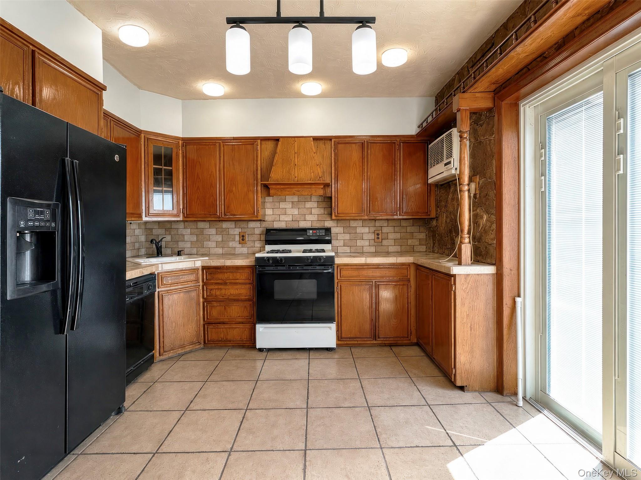 986 77th Street – For Sale photo 7