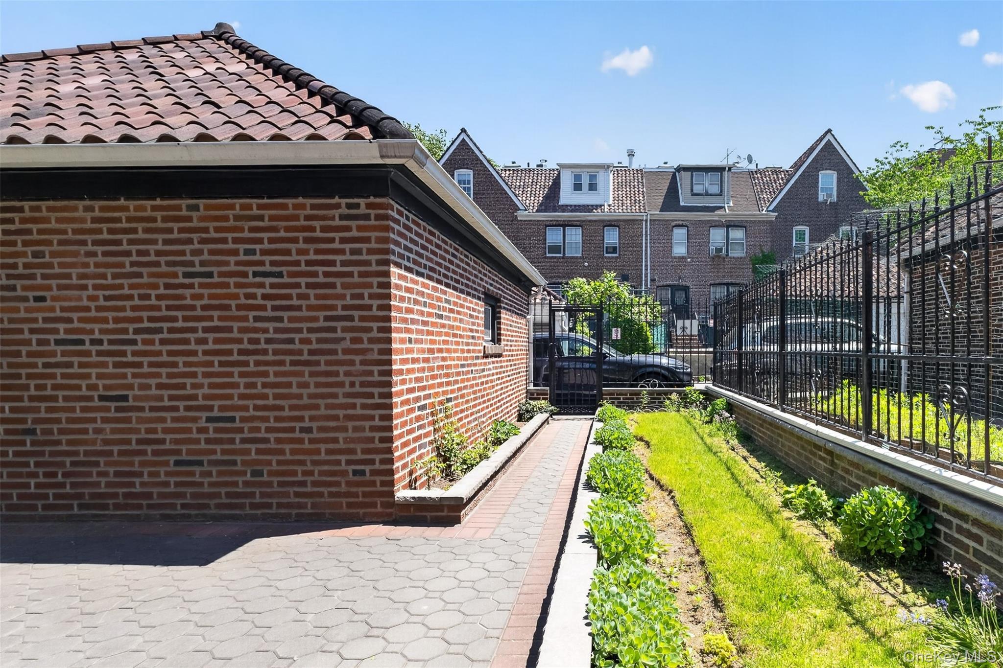 34-39 75th Street – For Rent photo 15