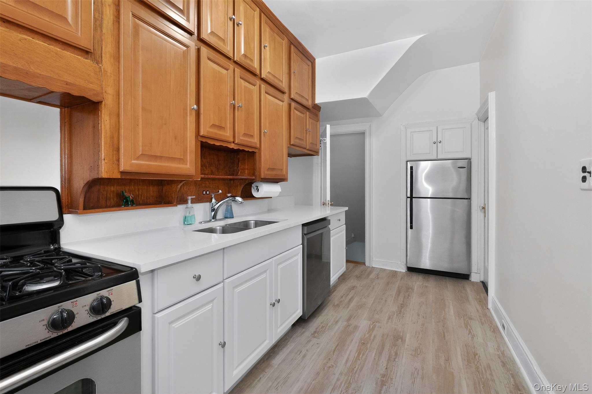 34-39 75th Street – For Rent photo 7