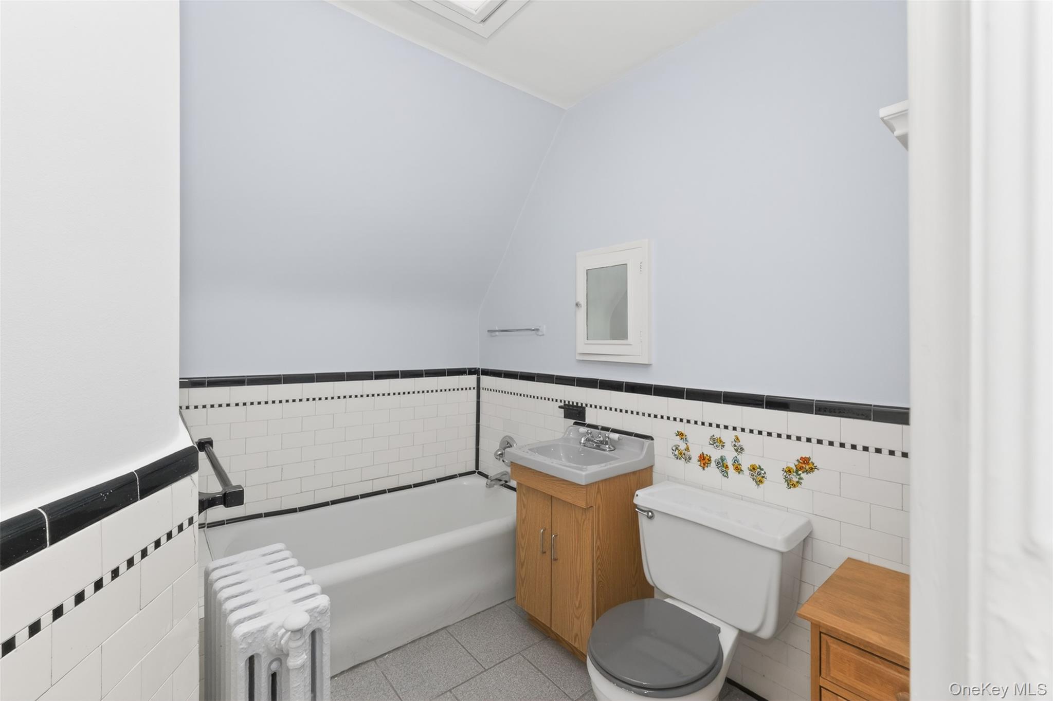 34-39 75th Street – For Rent photo 12