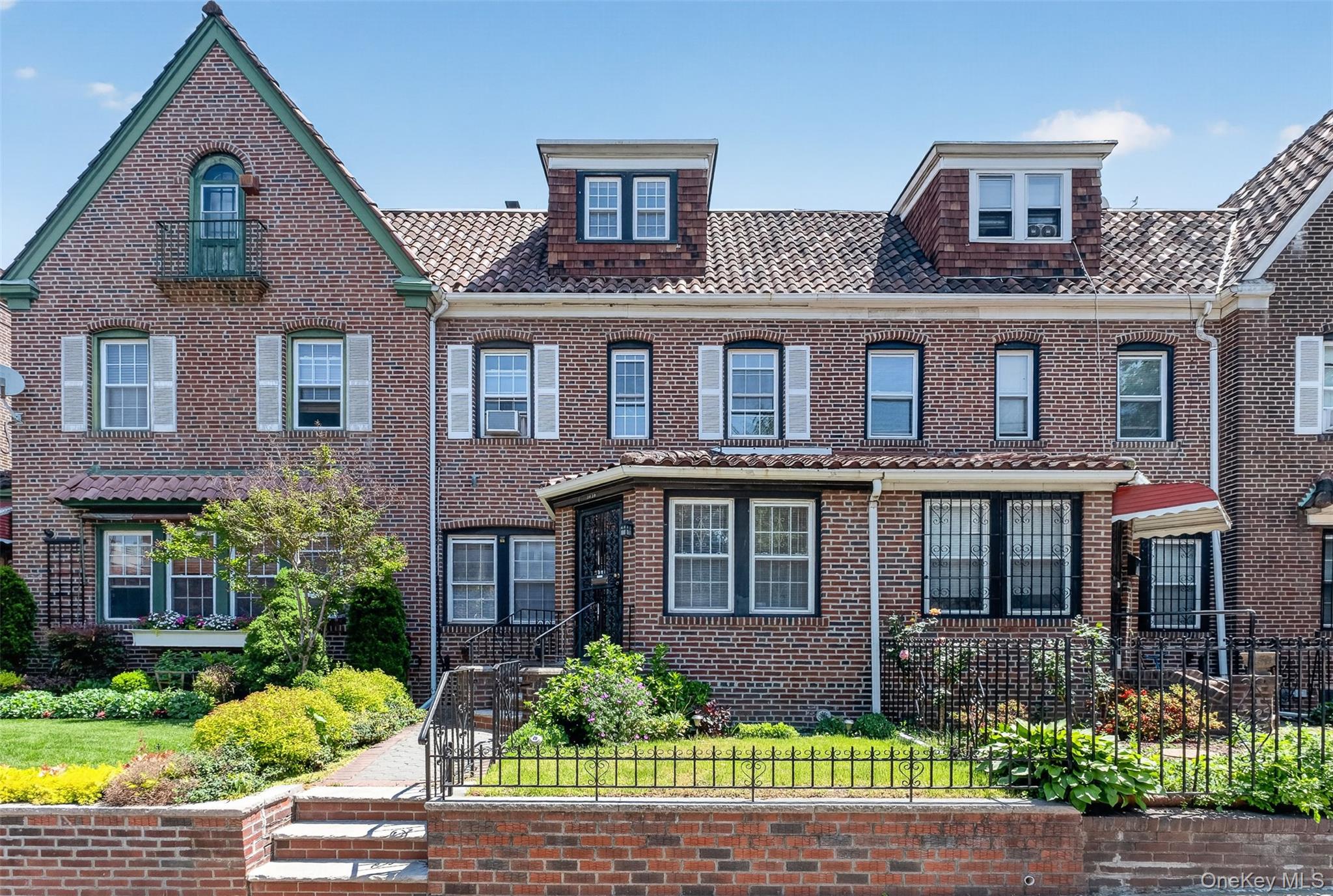 34-39 75th Street – For Rent