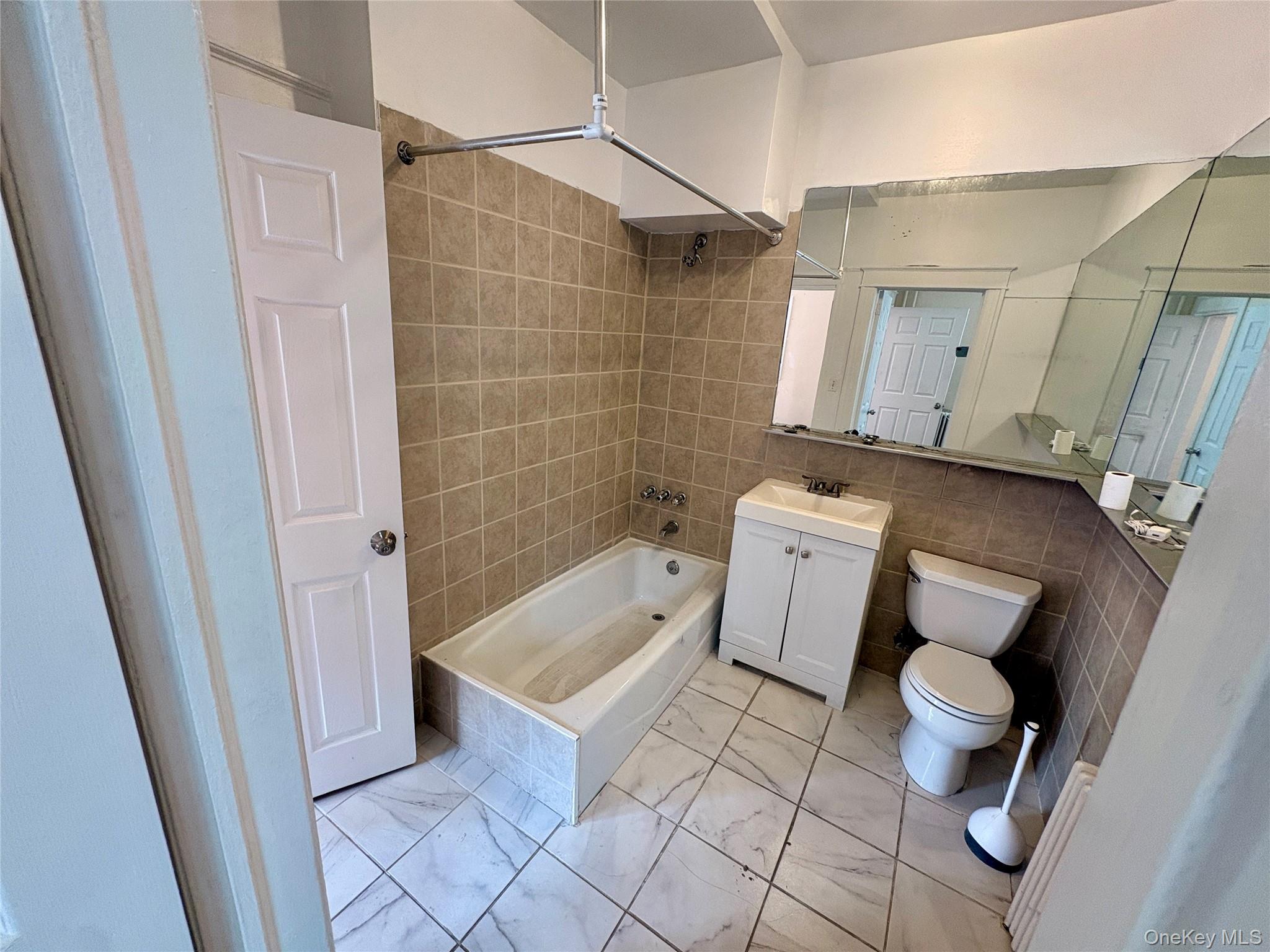 2910 Baisley Avenue – For Sale photo 17