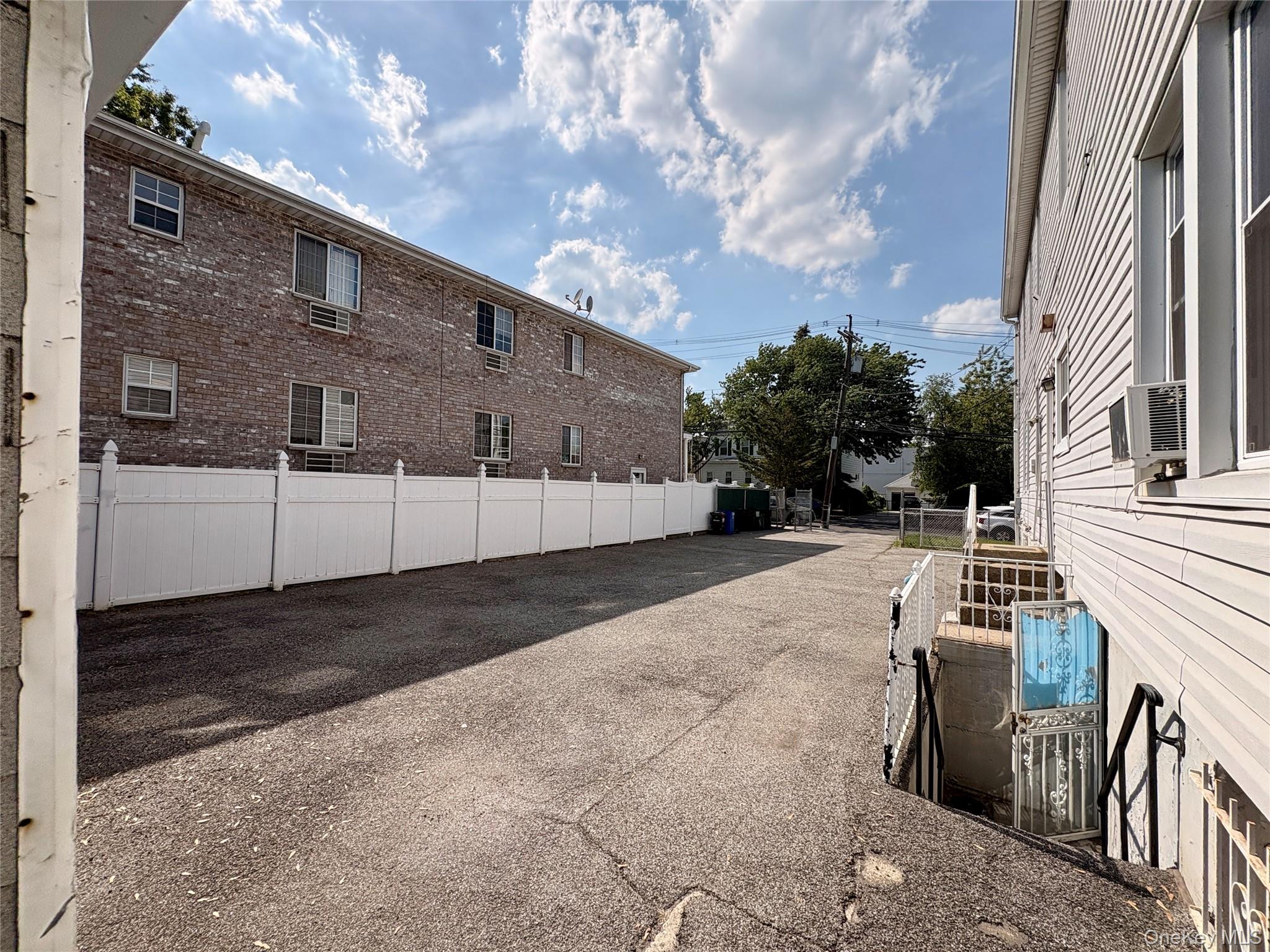 2910 Baisley Avenue – For Sale photo 9