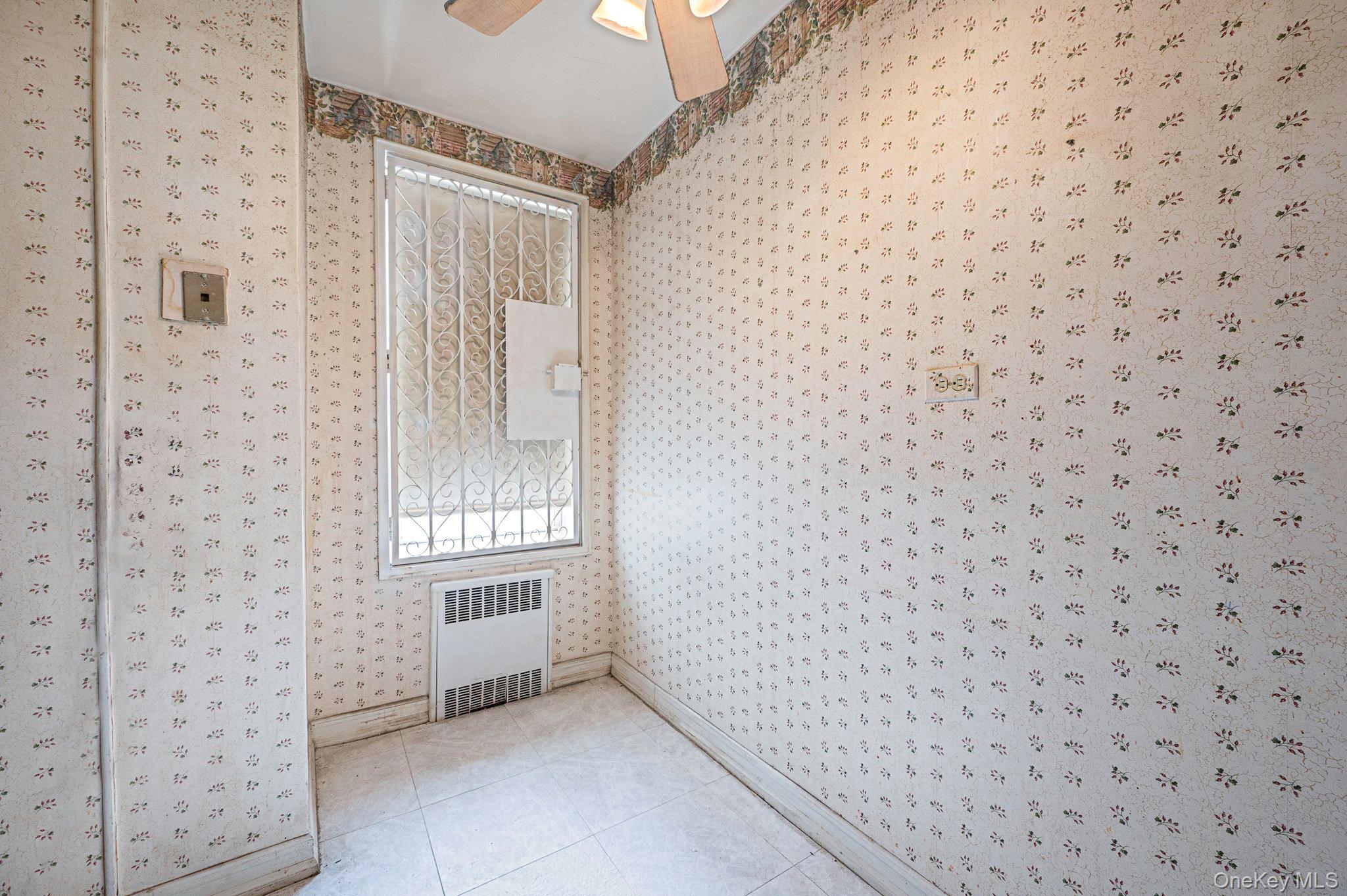 2552 E 7 Street, Unit 1H photo 16