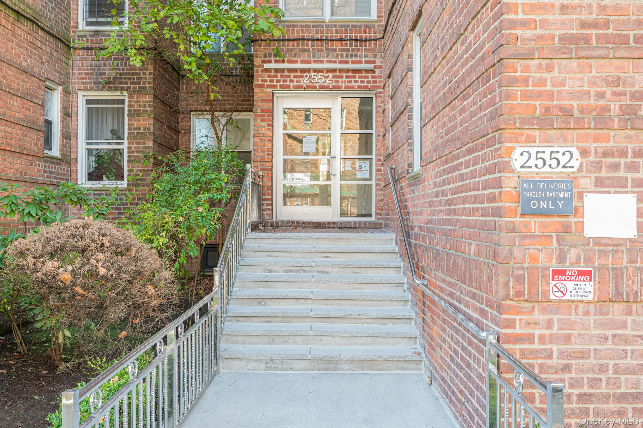 2552 E 7 Street, Unit 1H
