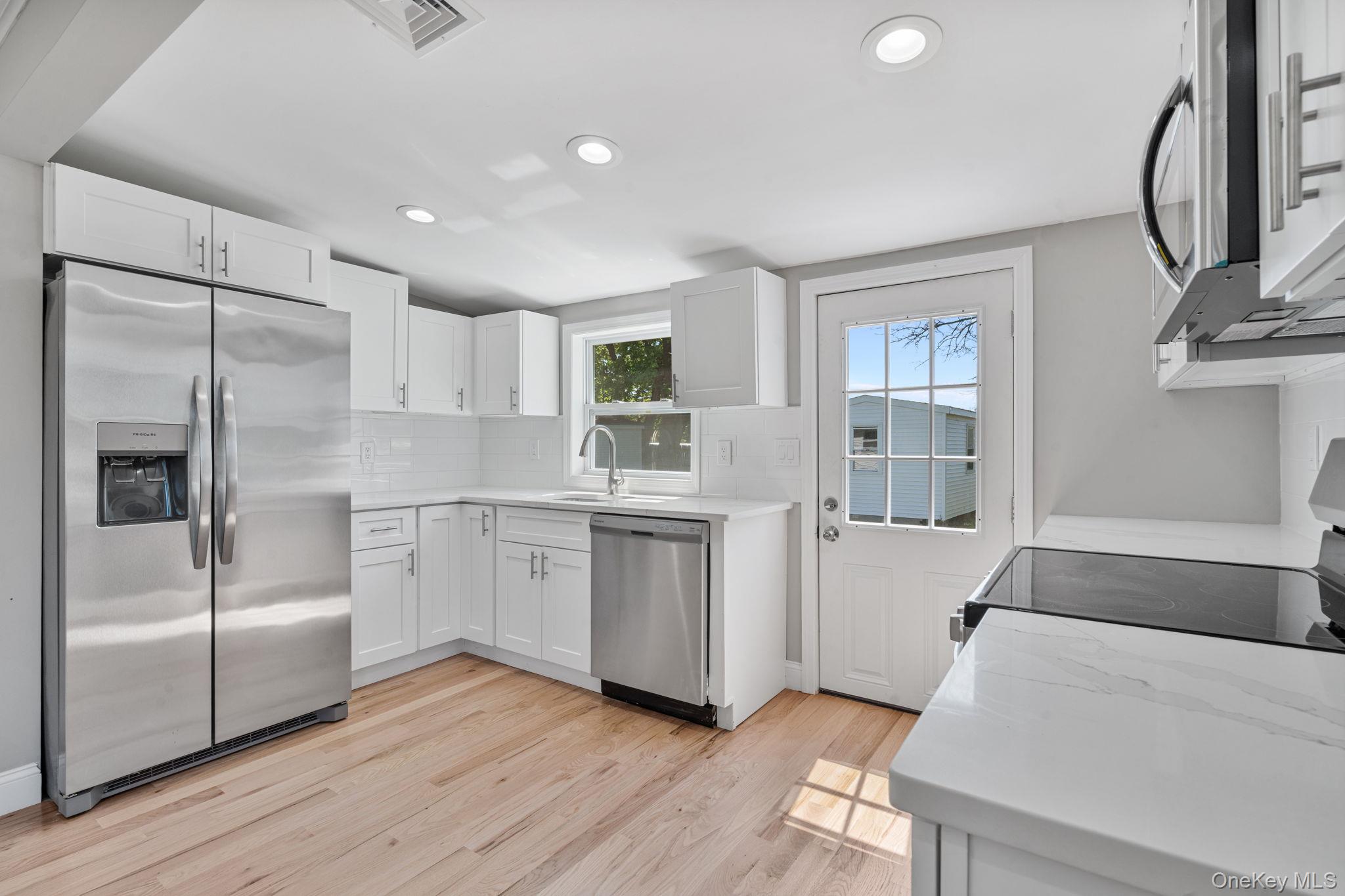 7600 Main Road, Unit Unit 1B photo 11