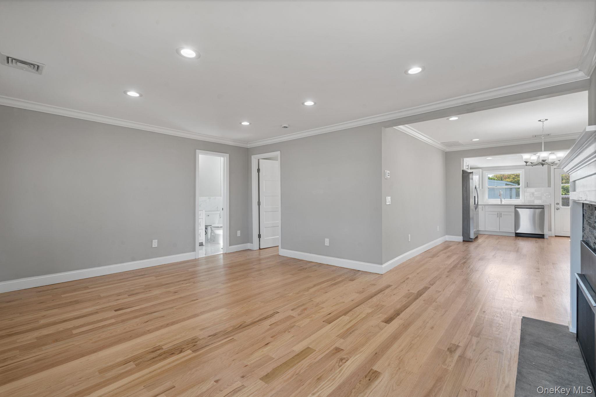 7600 Main Road, Unit Unit 1B photo 3