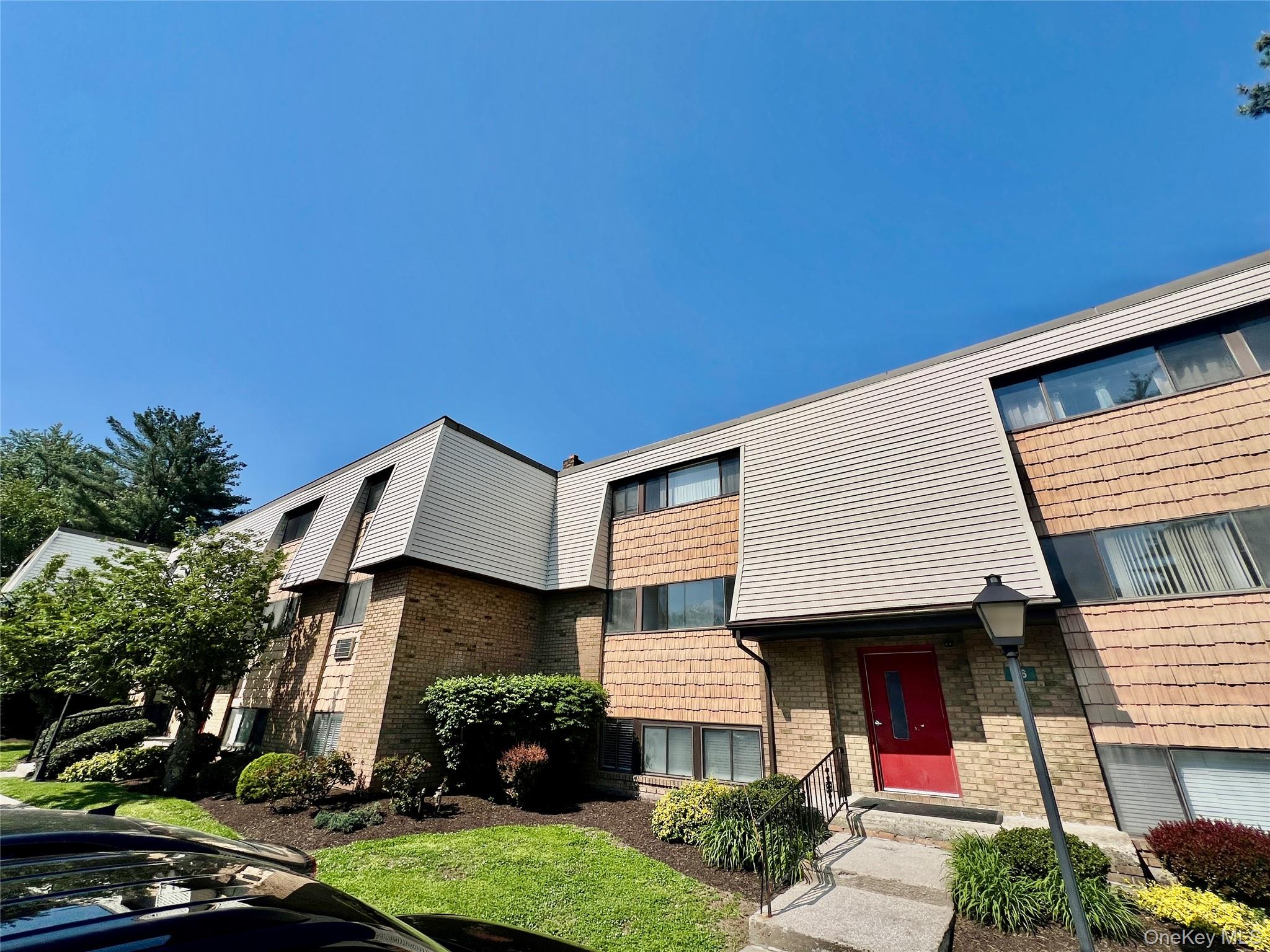 20 Pierces Road, Unit 3 photo 2