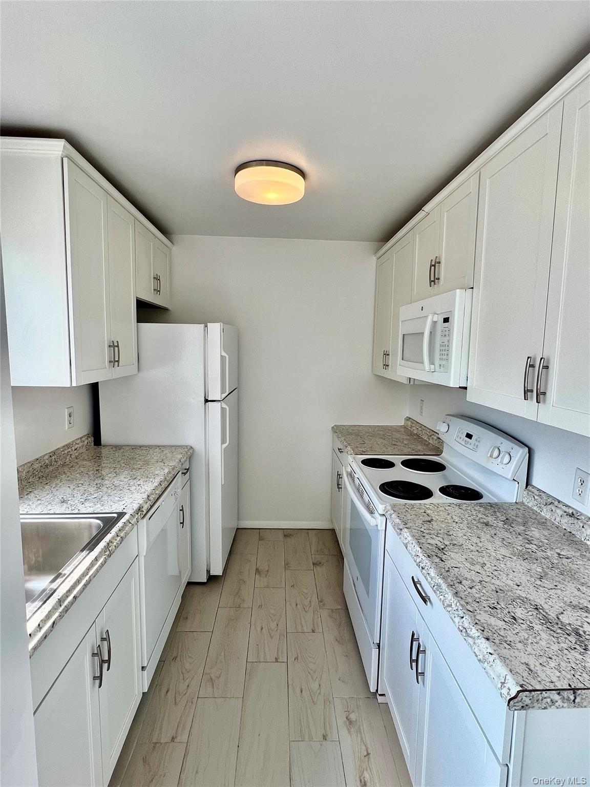 20 Pierces Road, Unit 3 photo 3