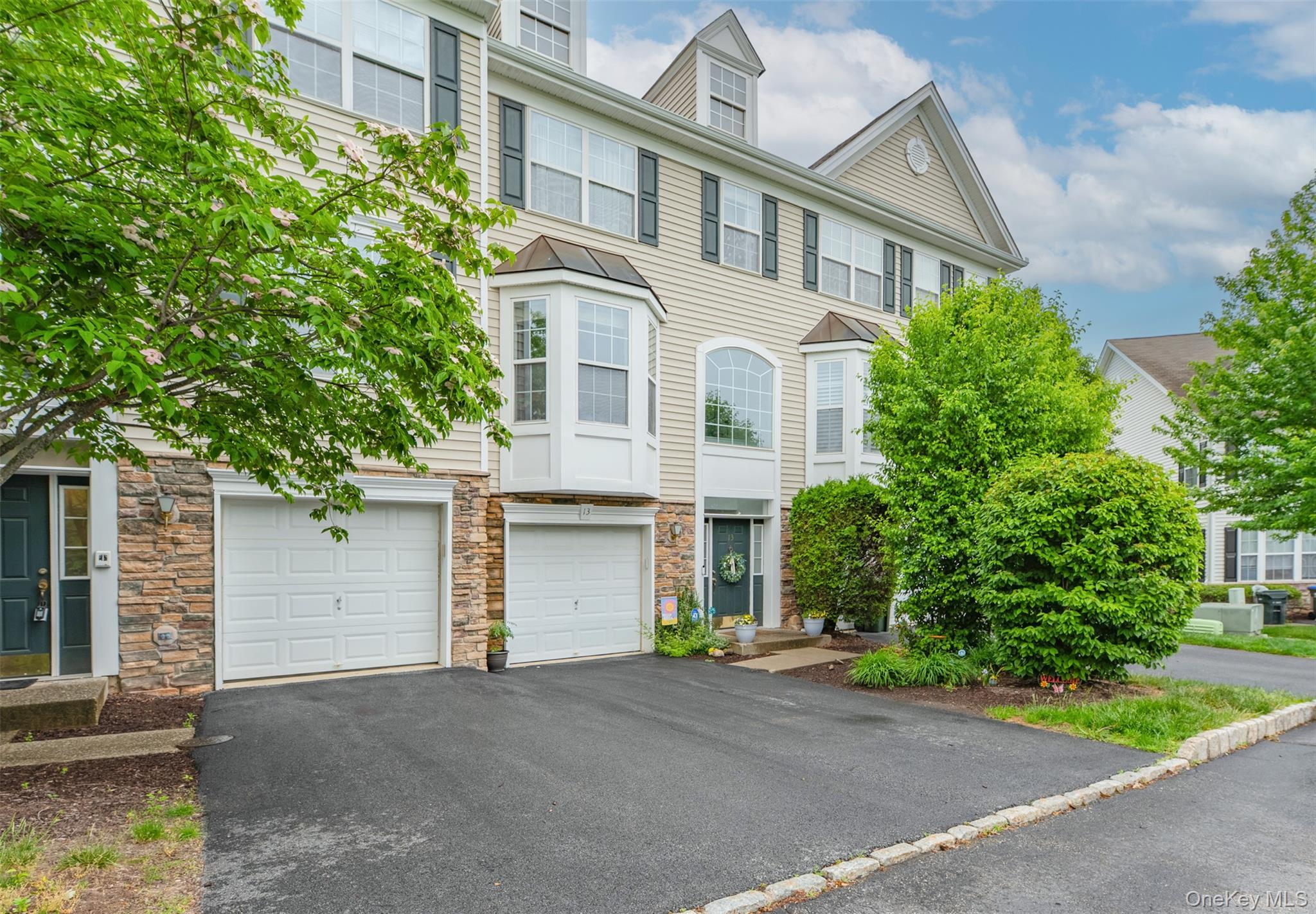 13 Gillian Court – For Sale