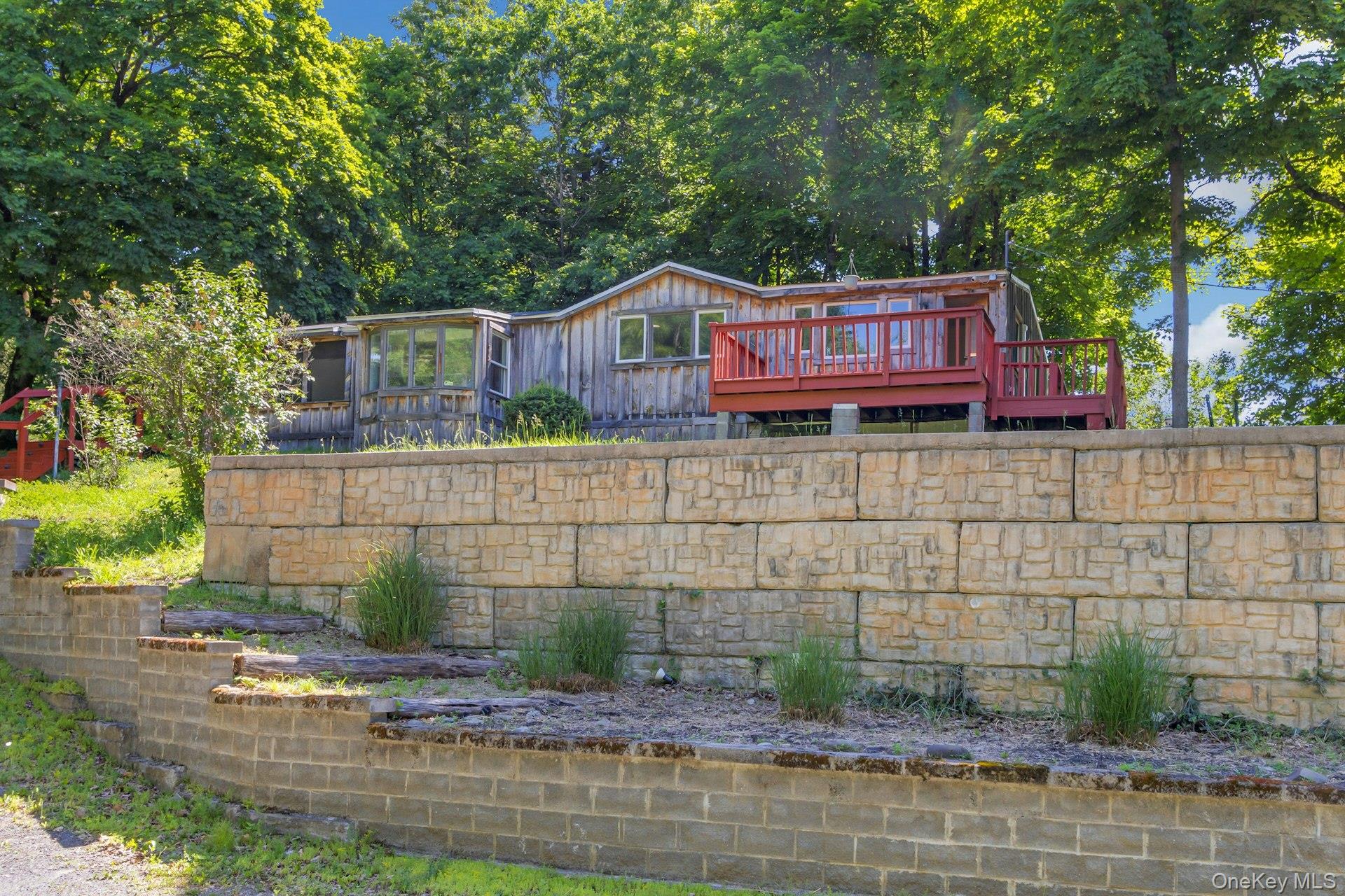 6 Woods Road – For Sale photo 33