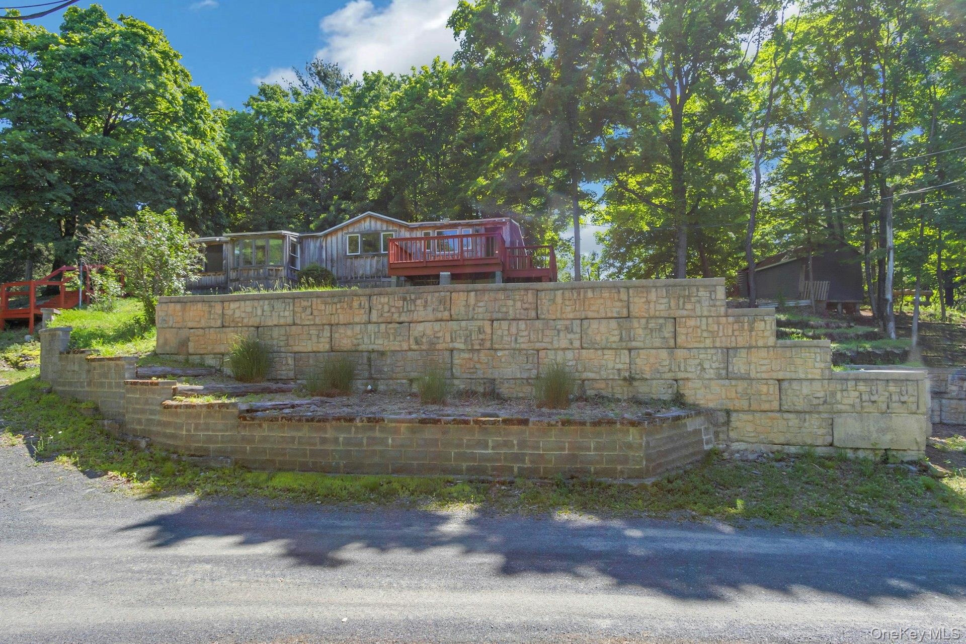 6 Woods Road – For Sale photo 40