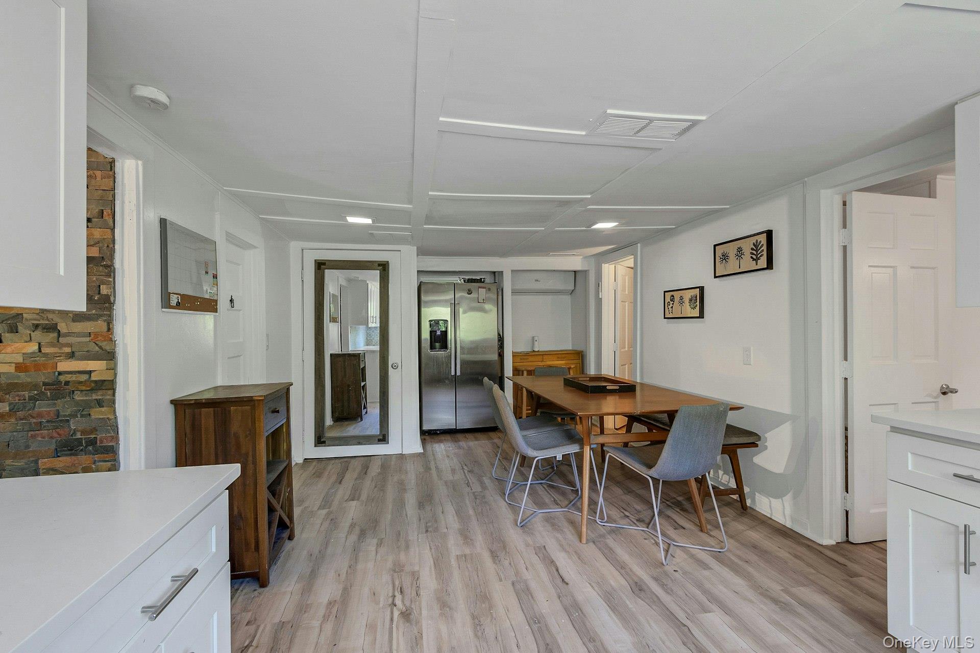6 Woods Road – For Sale photo 9
