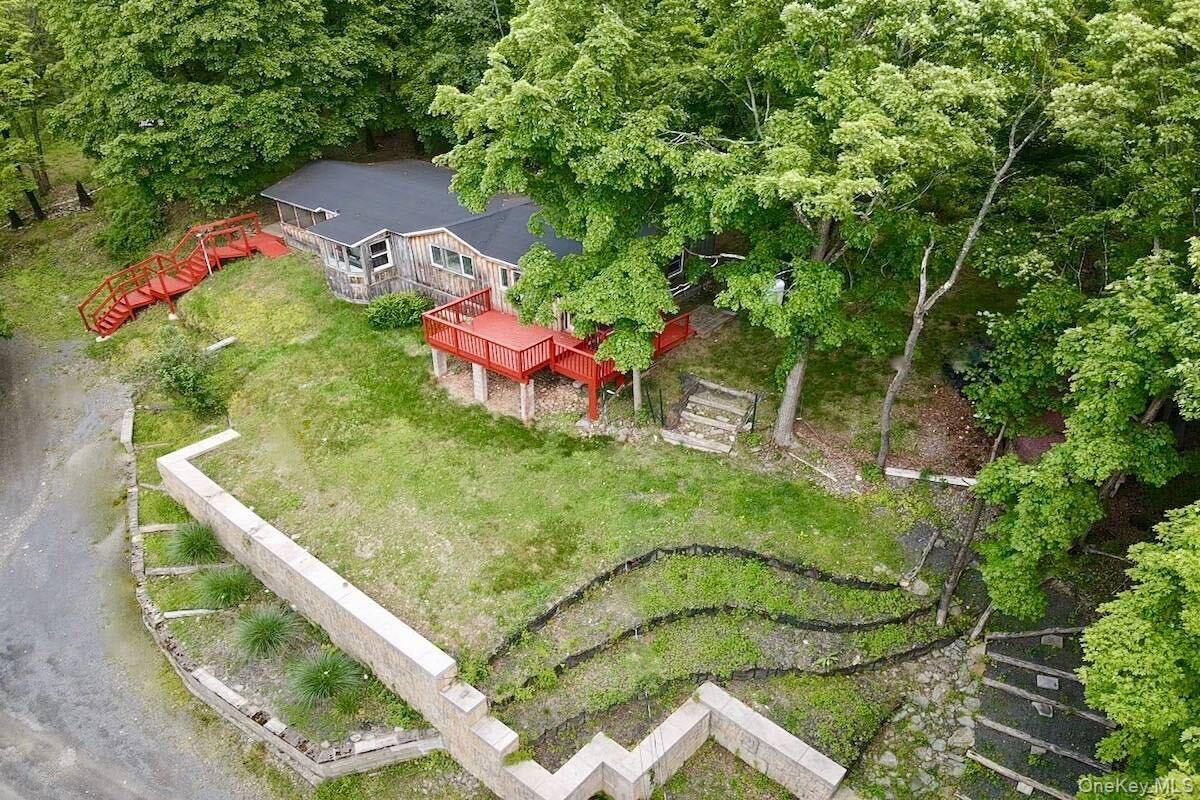 6 Woods Road – For Sale photo 3