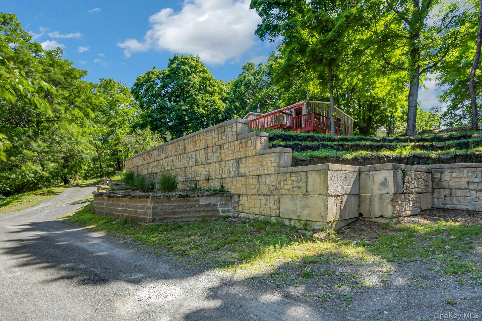 6 Woods Road – For Sale photo 35