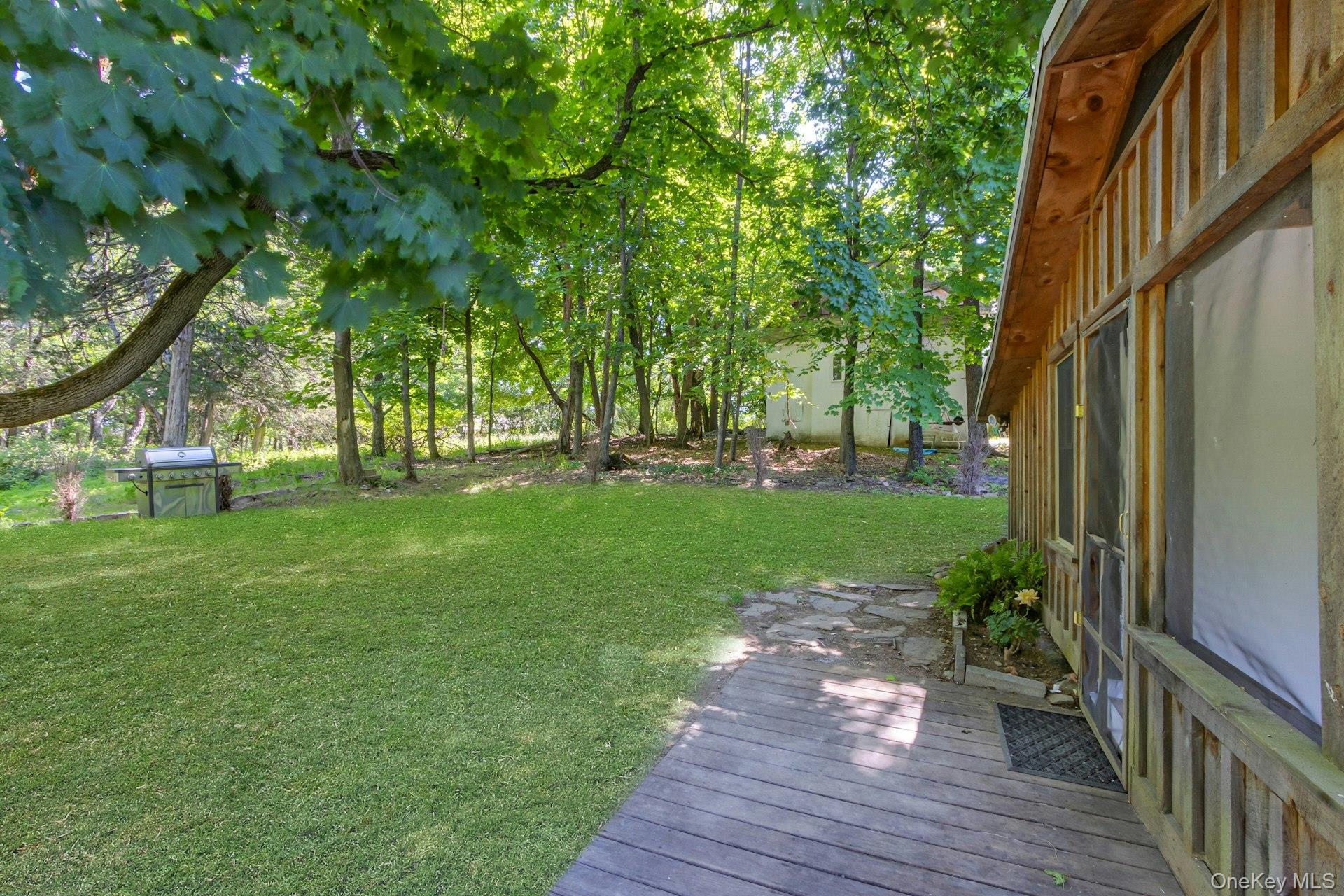 6 Woods Road – For Sale photo 22