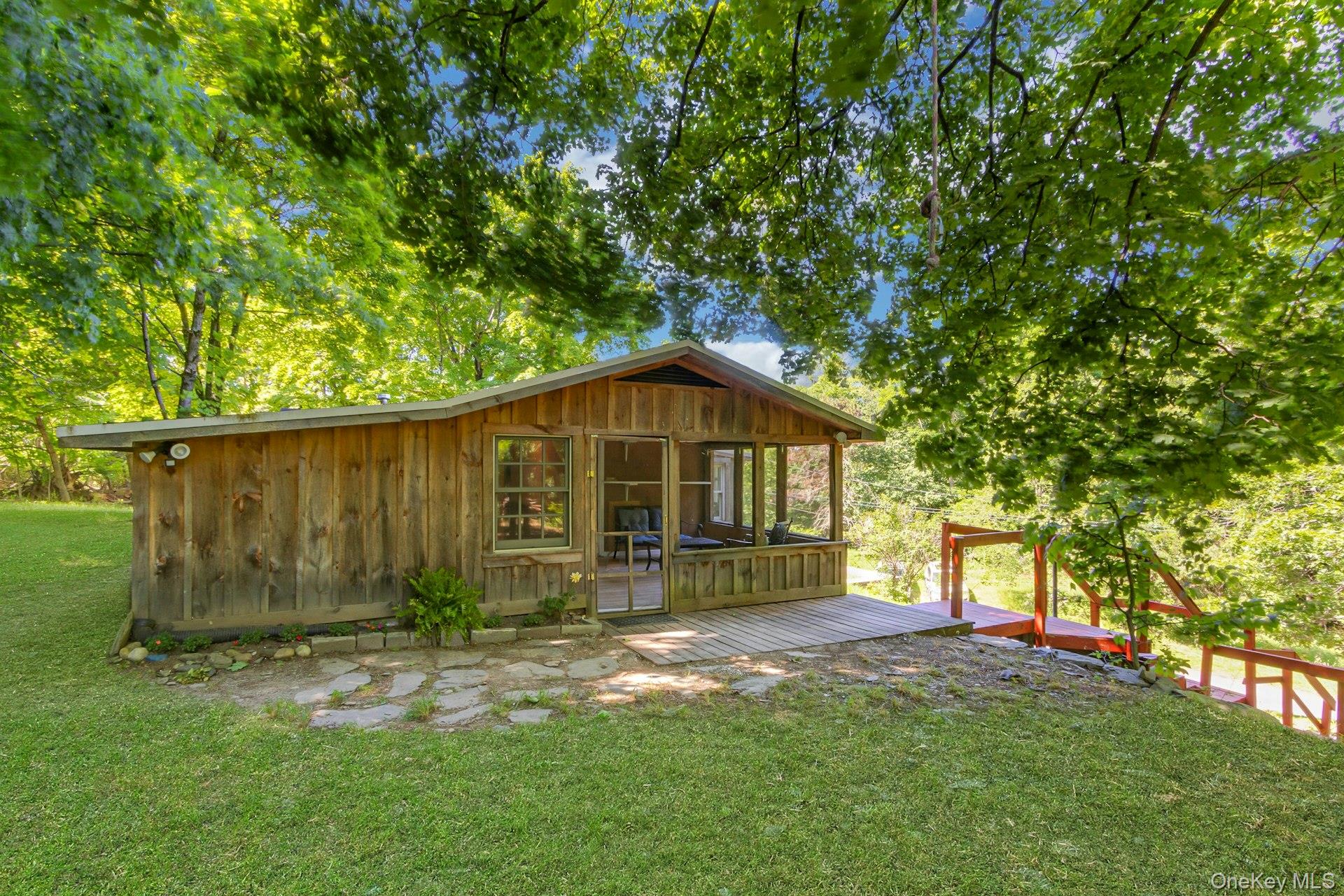 6 Woods Road – For Sale photo 23