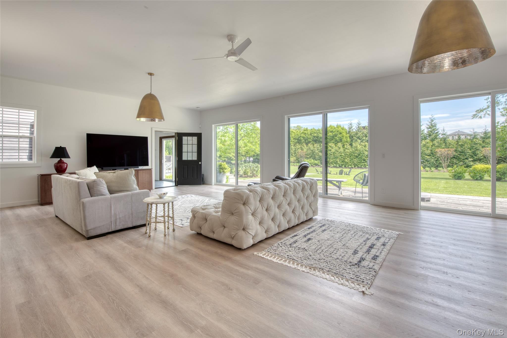 745 Golfview Court – For Rent photo 15