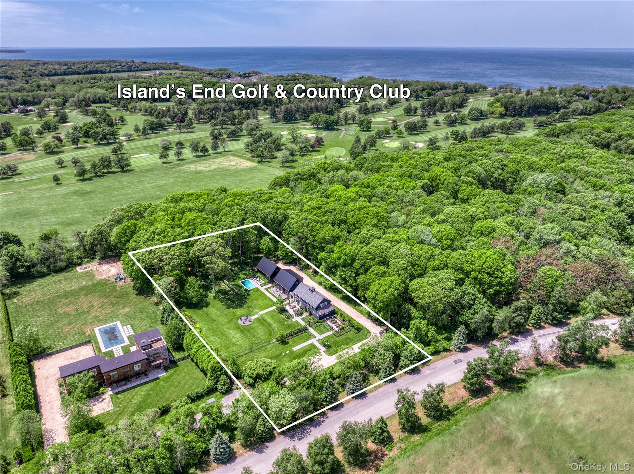 745 Golfview Court – For Rent photo 3