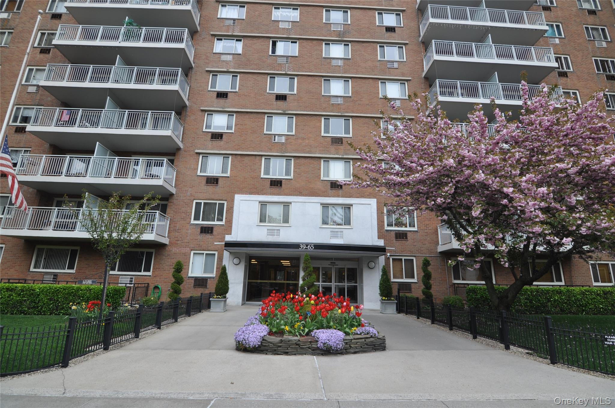 39-65 52 St., Unit 2H photo 12