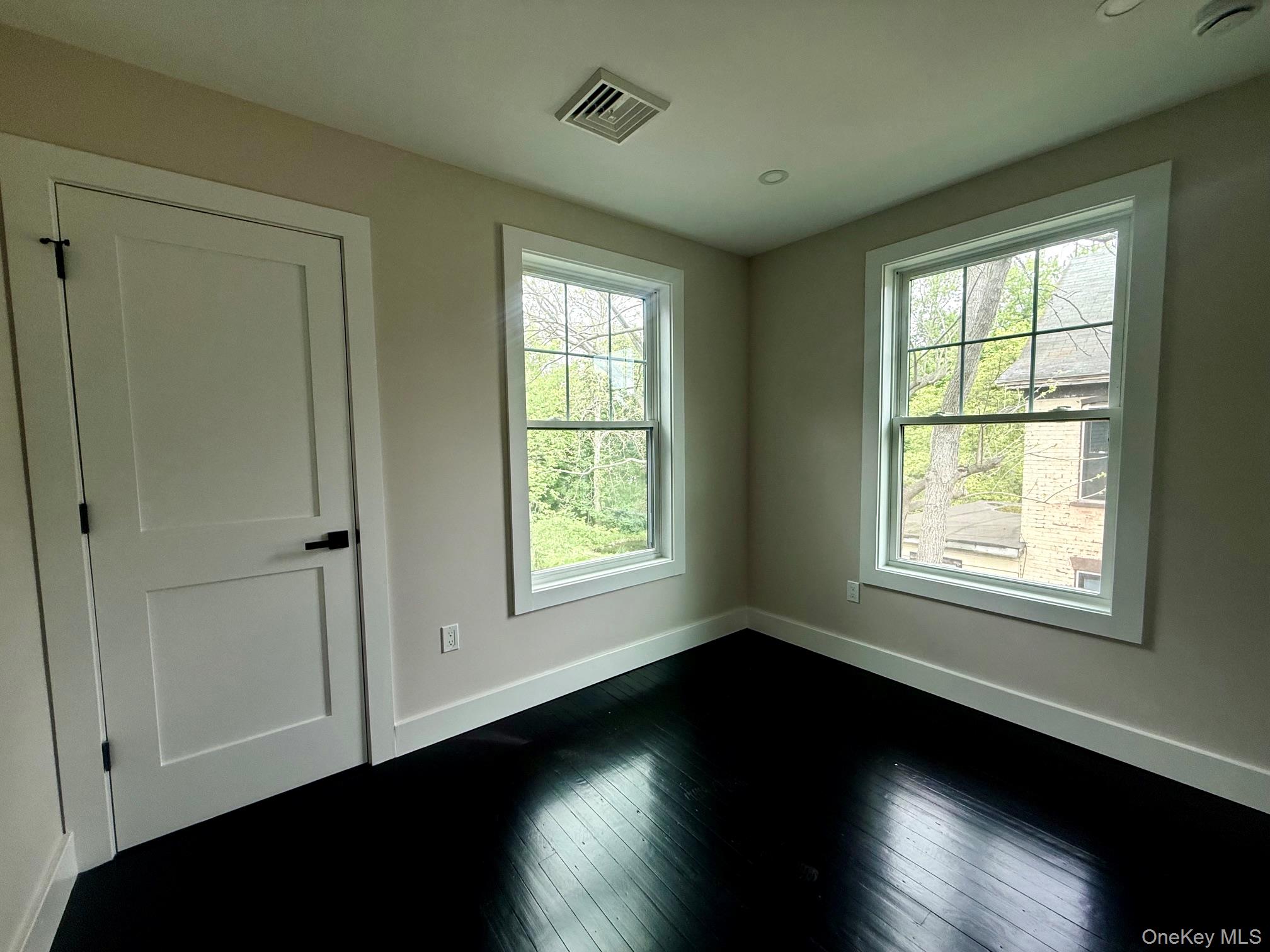 7 Frost Lane – For Sale photo 17