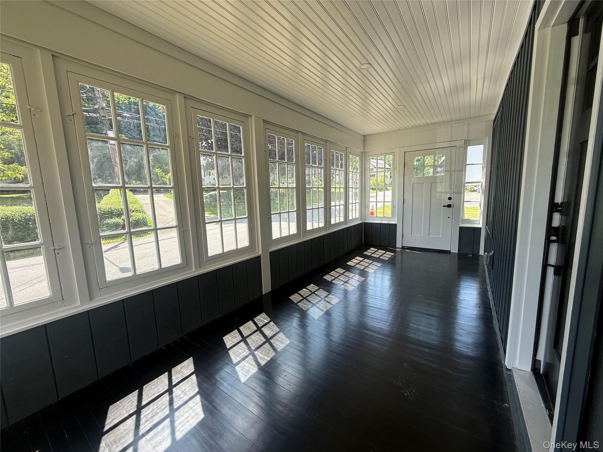 7 Frost Lane – For Sale photo 4