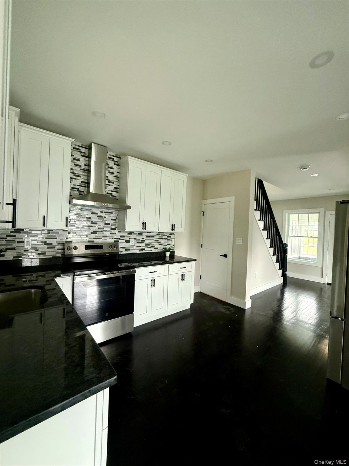 7 Frost Lane – For Sale photo 9