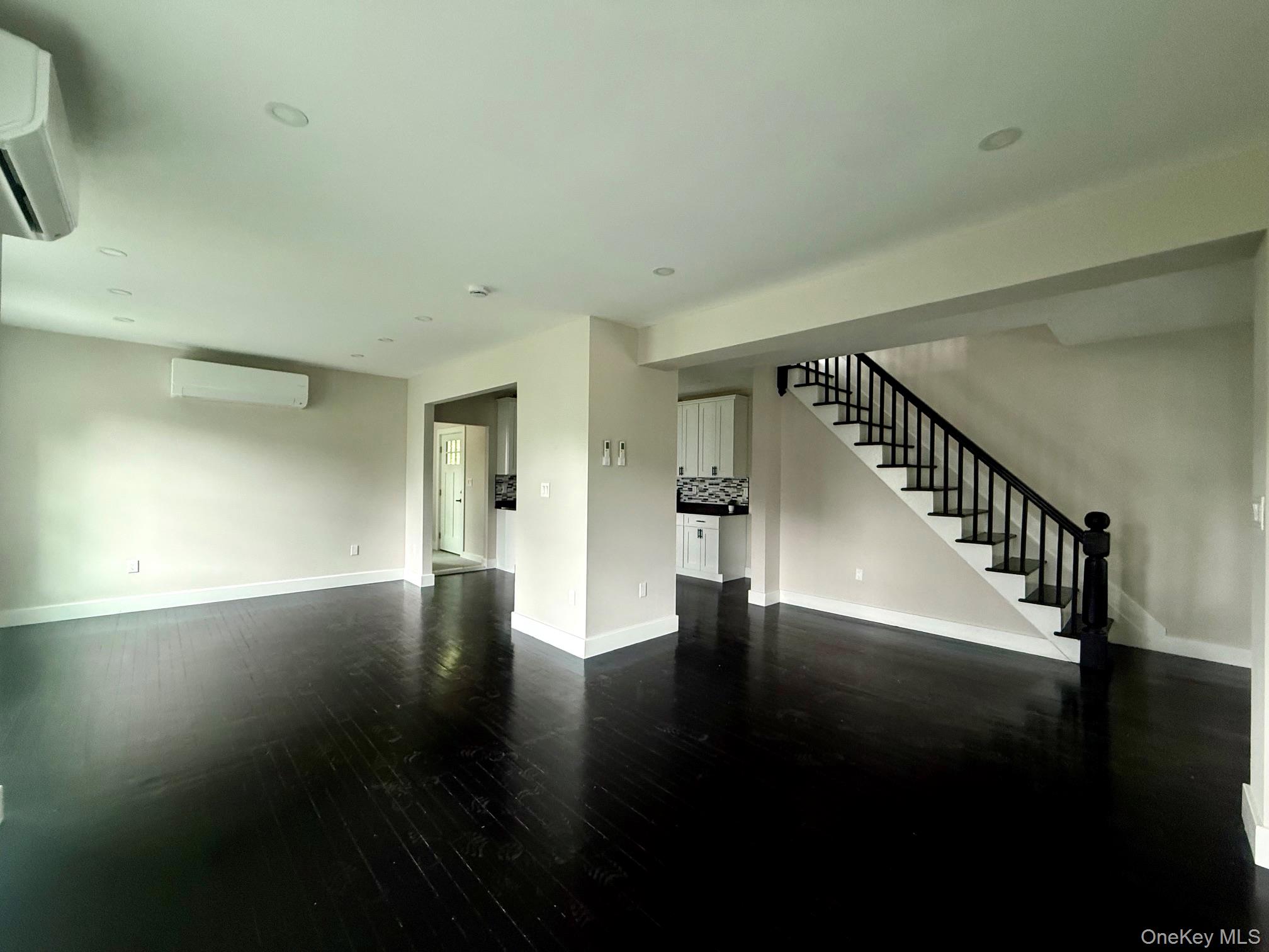 7 Frost Lane – For Sale photo 7