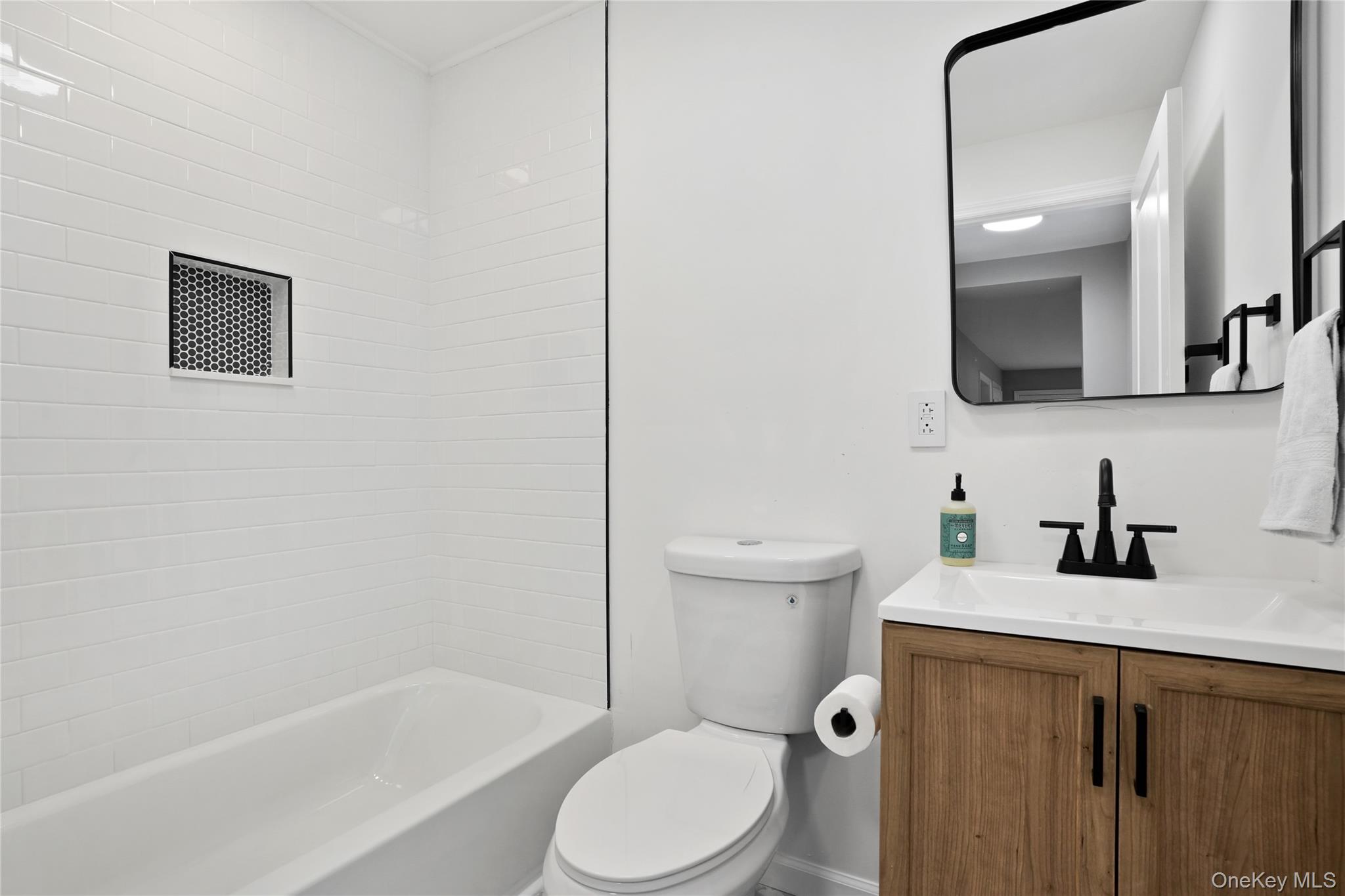 517 E Mountain Road N, Unit 515-517 photo 22