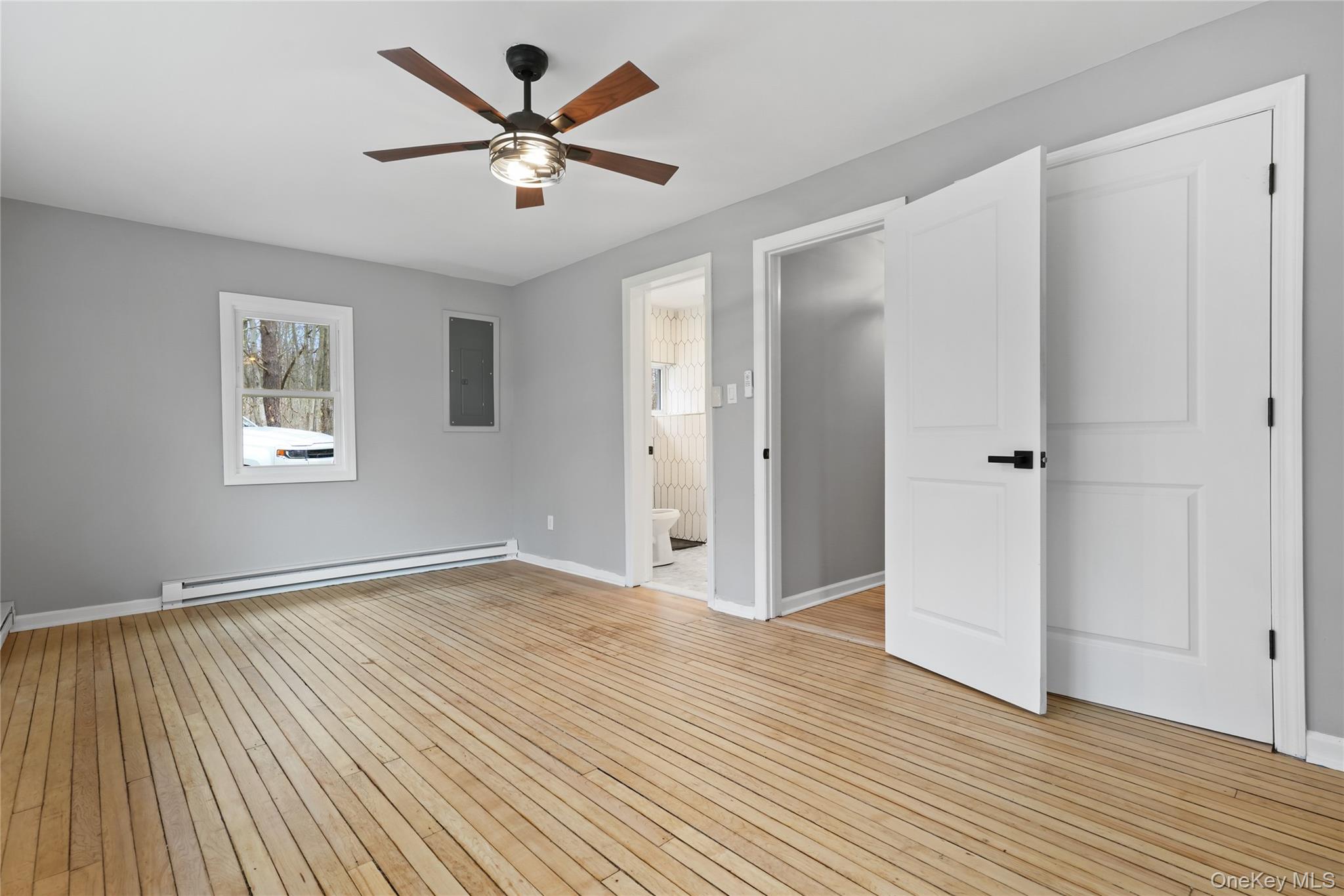 517 E Mountain Road N, Unit 515-517 photo 16