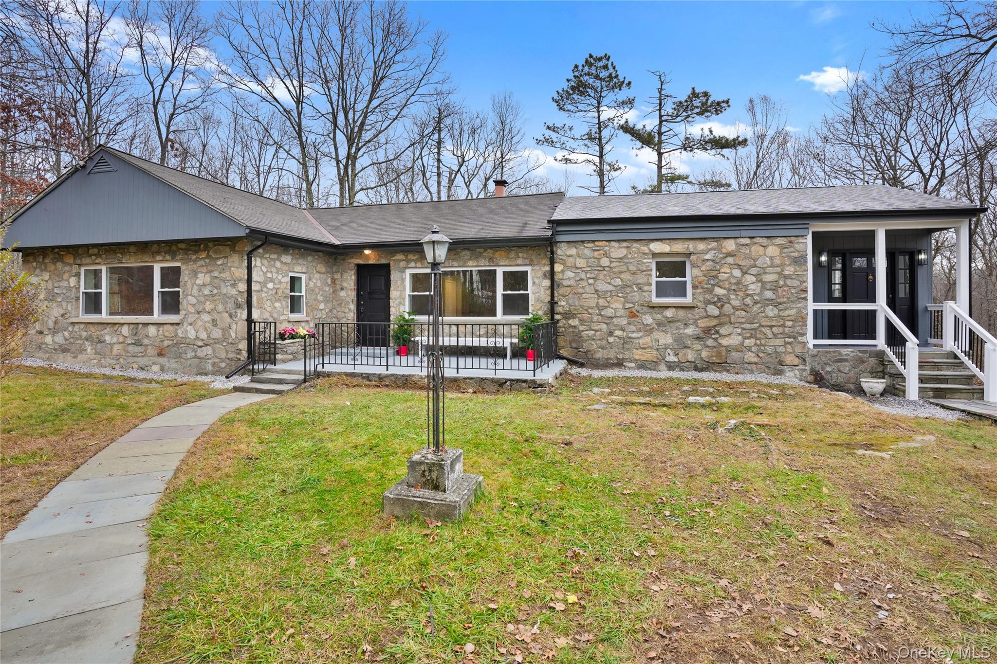 517 E Mountain Road N, Unit 515-517 photo 29