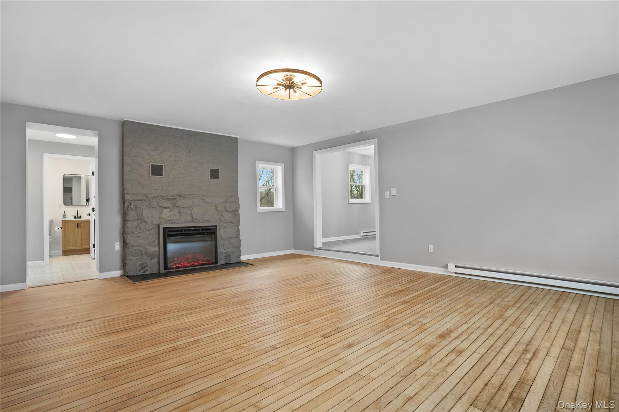 517 E Mountain Road N, Unit 515-517 photo 8