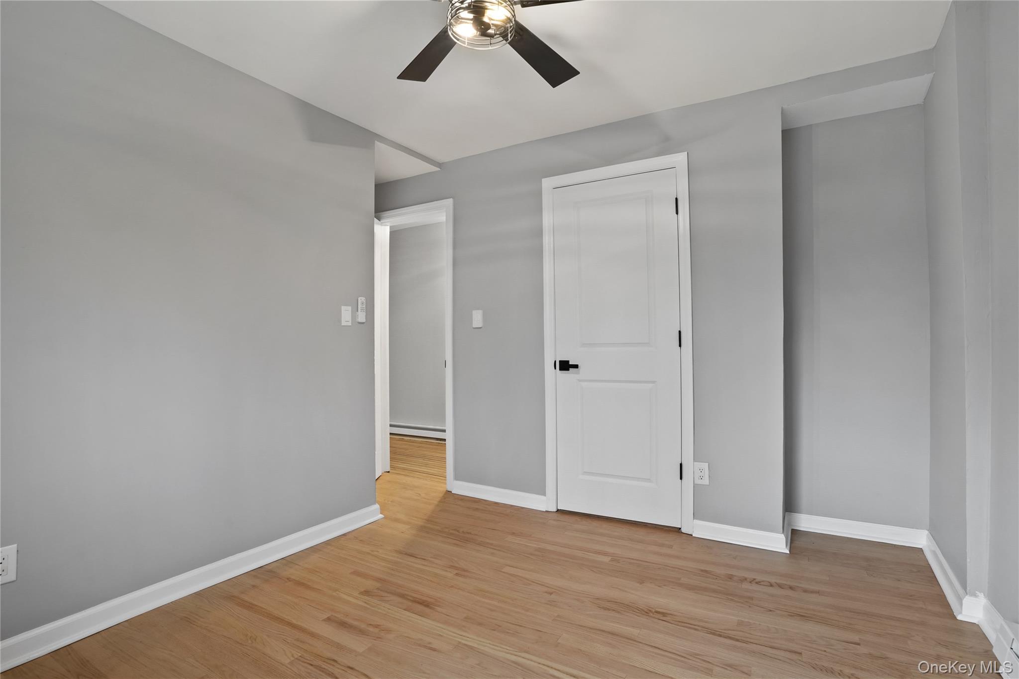 517 E Mountain Road N, Unit 515-517 photo 24