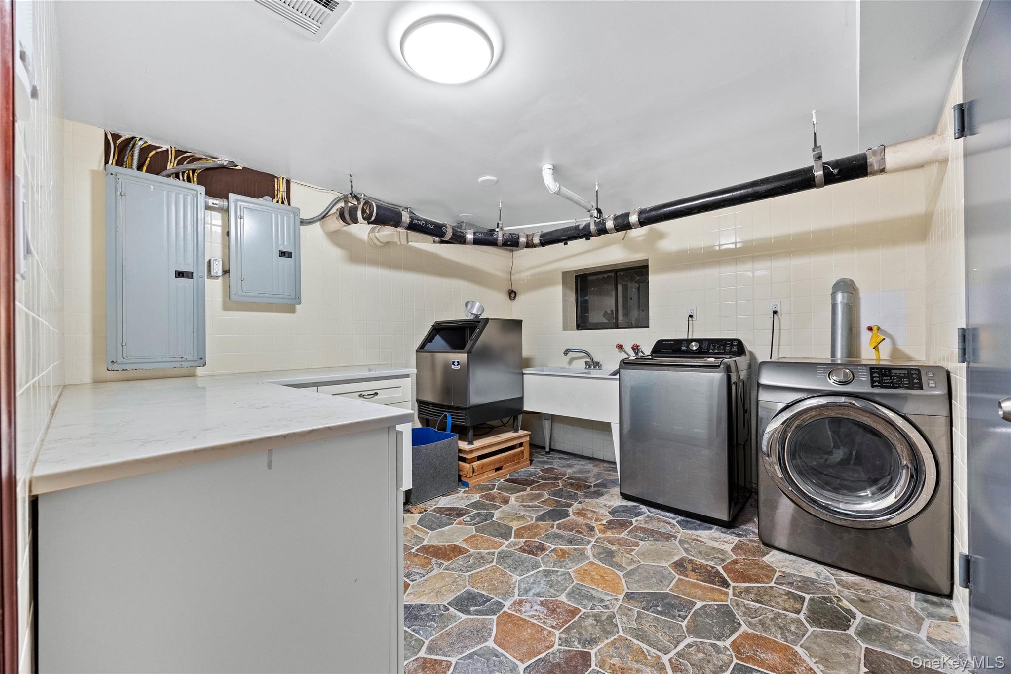 2 Rutland Road – For Sale photo 33