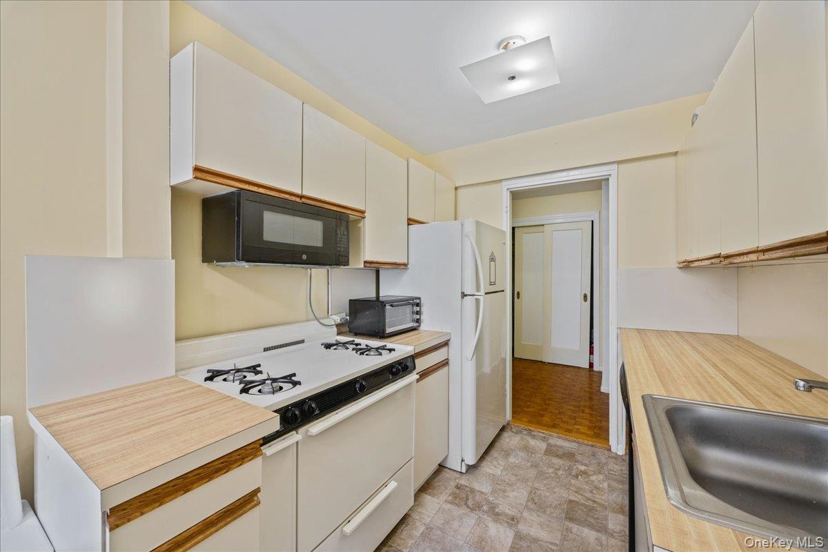 51 White Oak Street, Unit 4D photo 10
