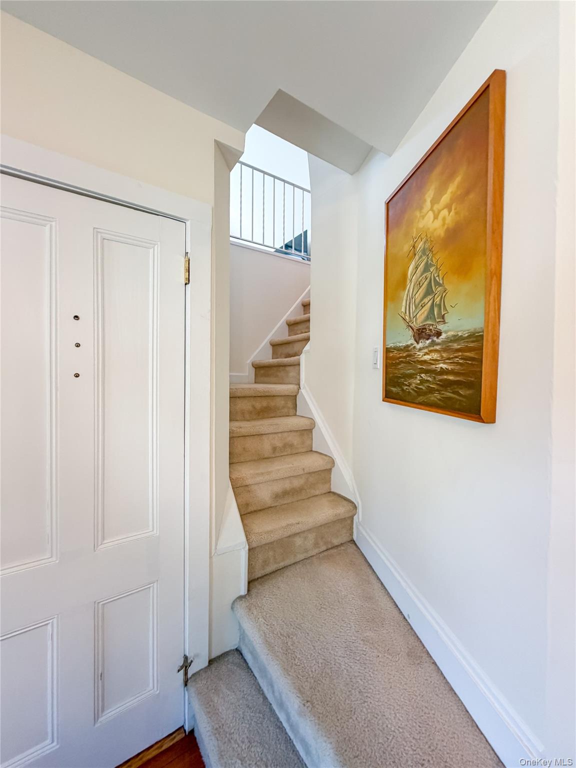 43 W Neck Road, Unit Apt 1 photo 8