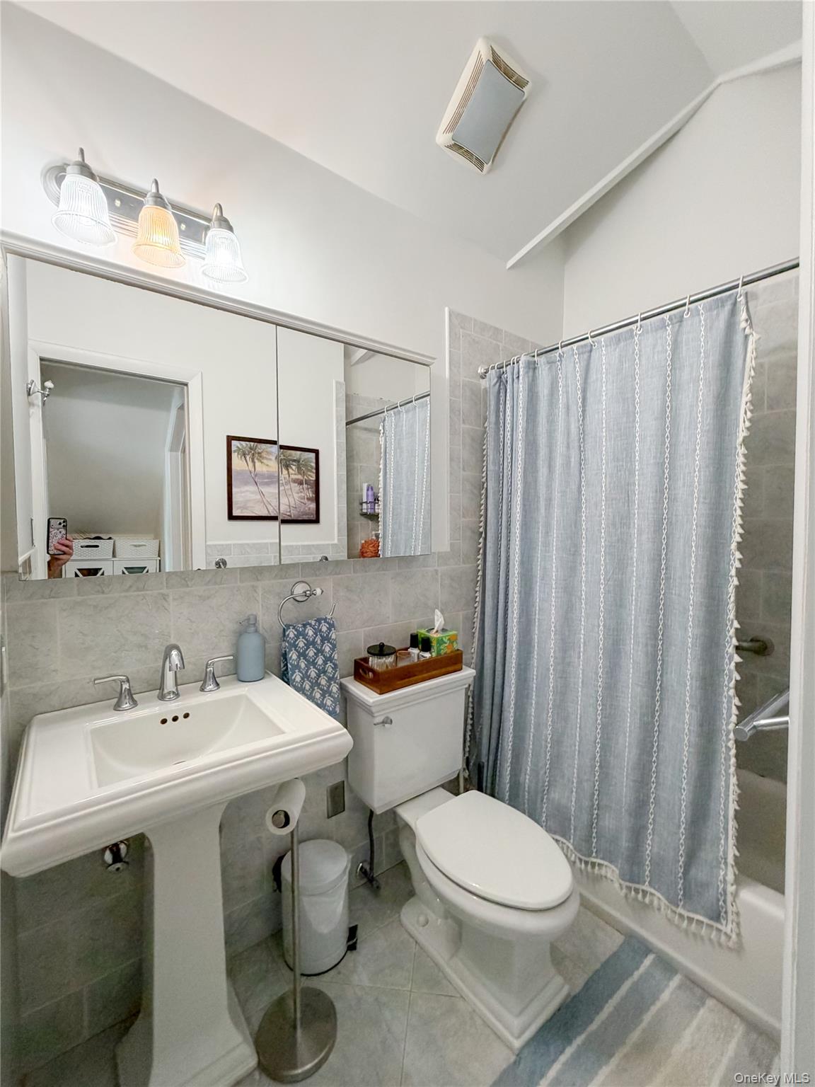 43 W Neck Road, Unit Apt 1 photo 11