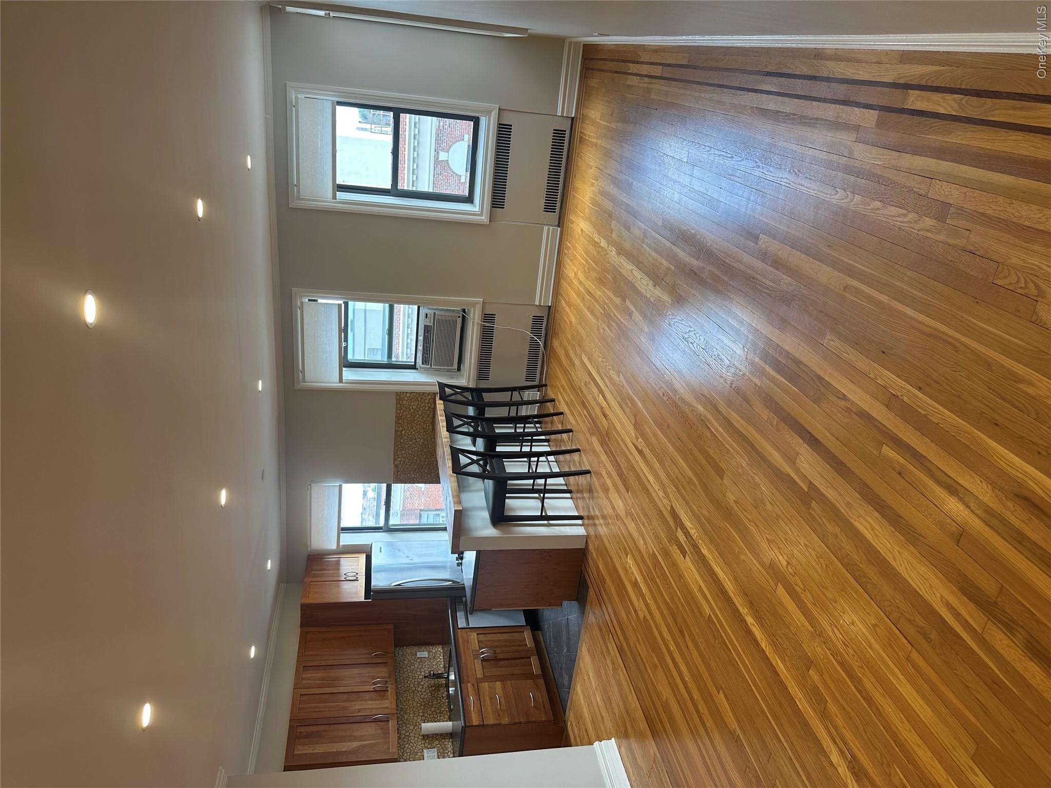 300 Main Street, Unit 6K photo 9