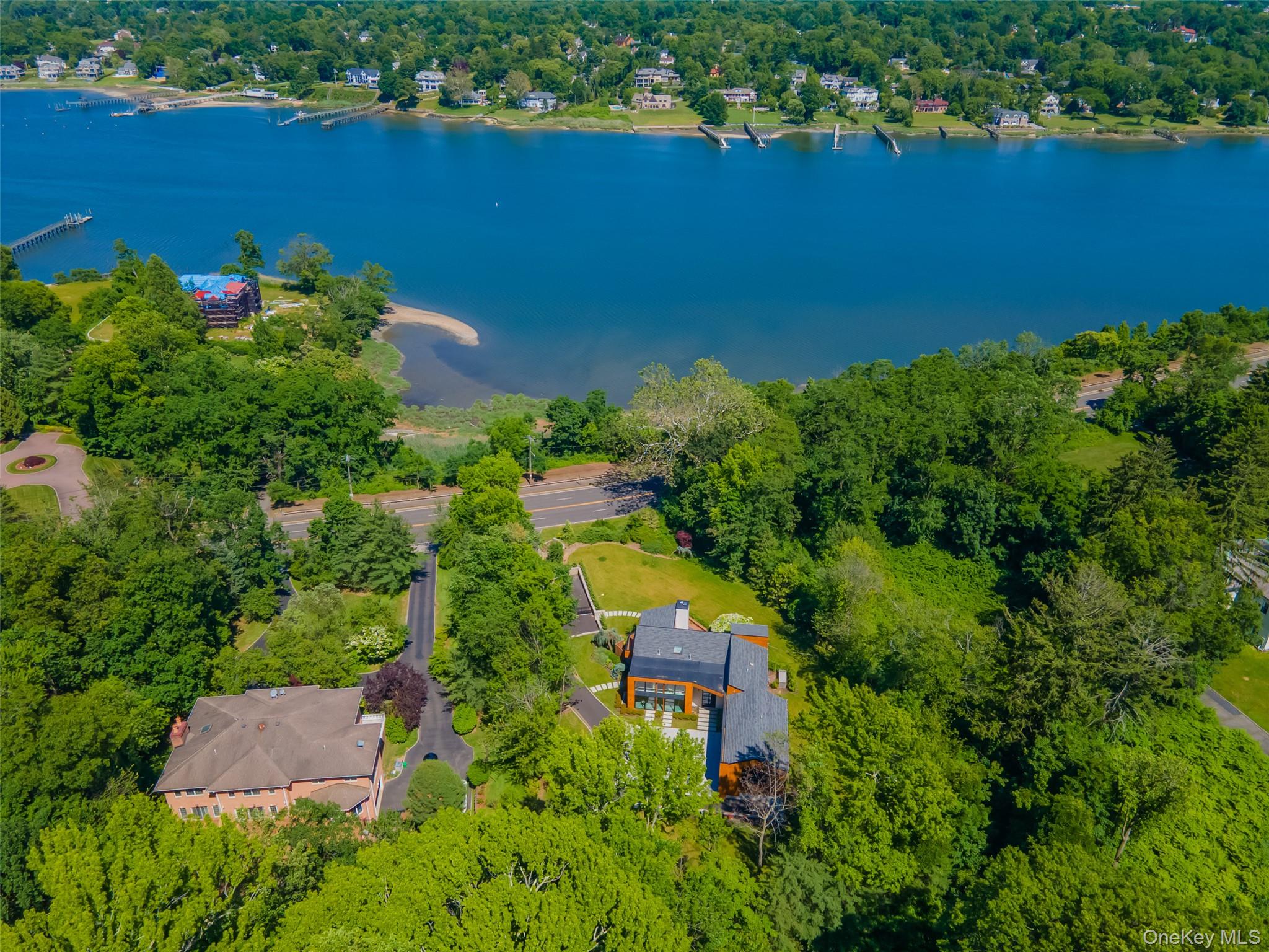 369 E Shore Road – For Sale photo 23